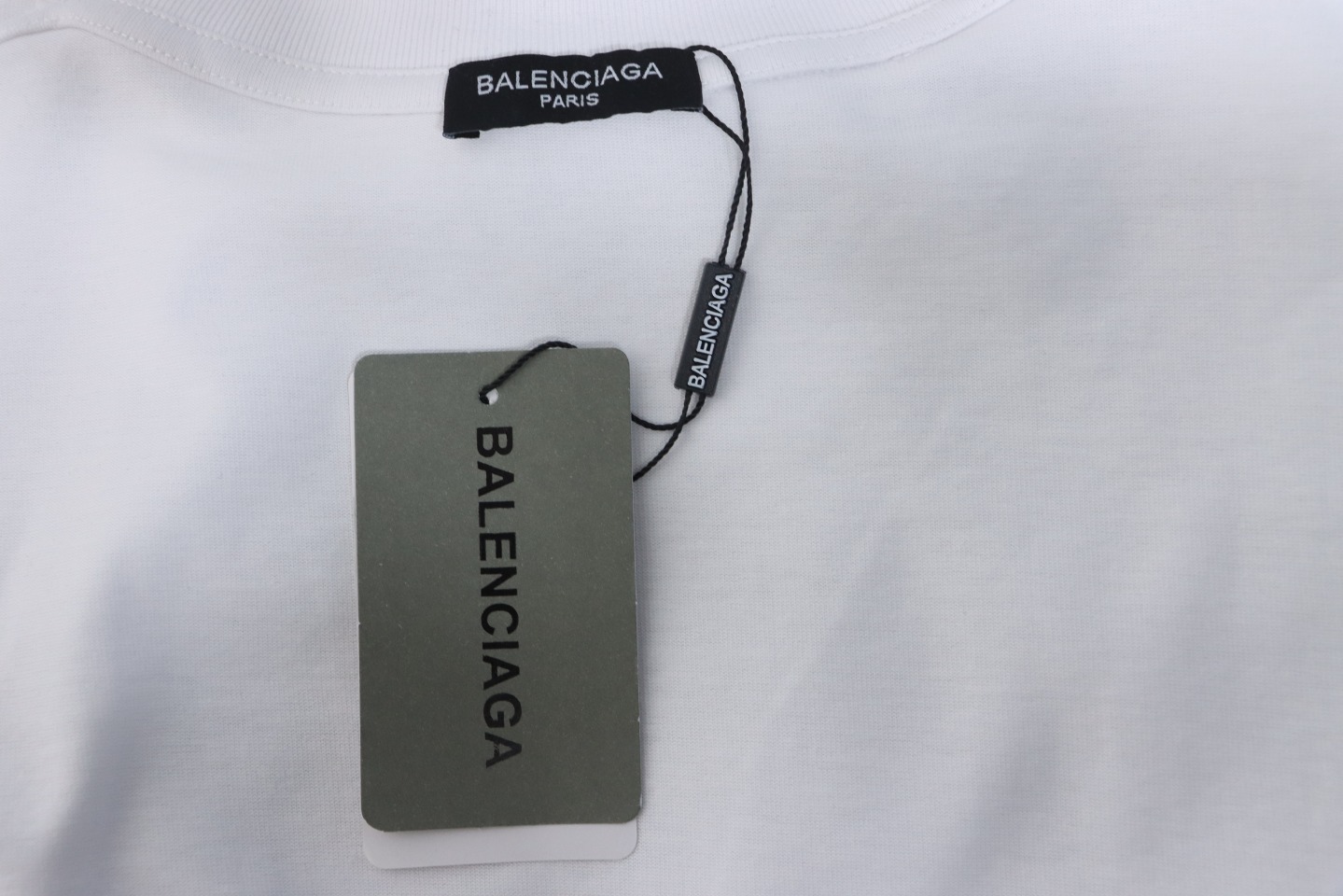 Balenciaga 24ss Mottled Distressed Letter Logo Short Sleeves White