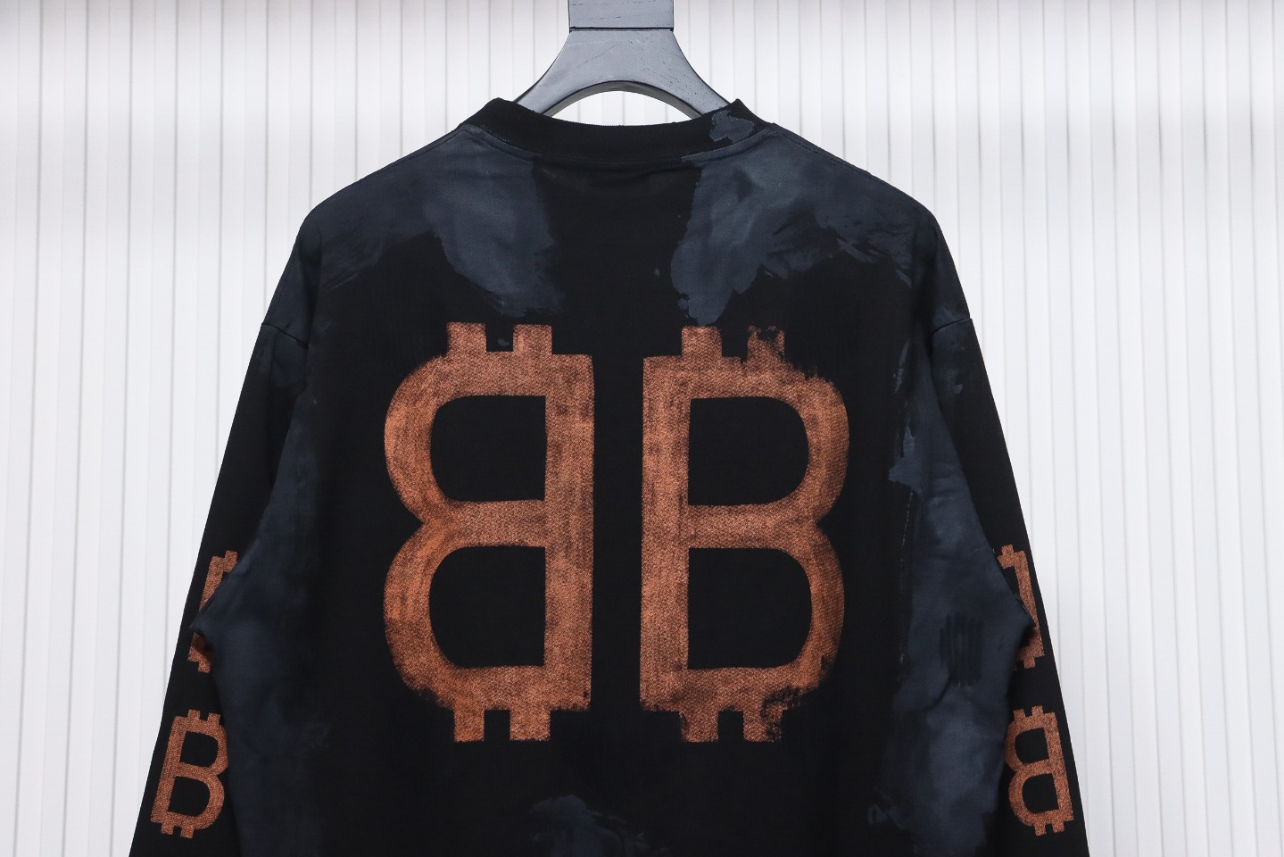 Balenciaga 24sss double B Heavy Washed Hand-Painted Old Bitcoin Long-Sleeved T-shirt