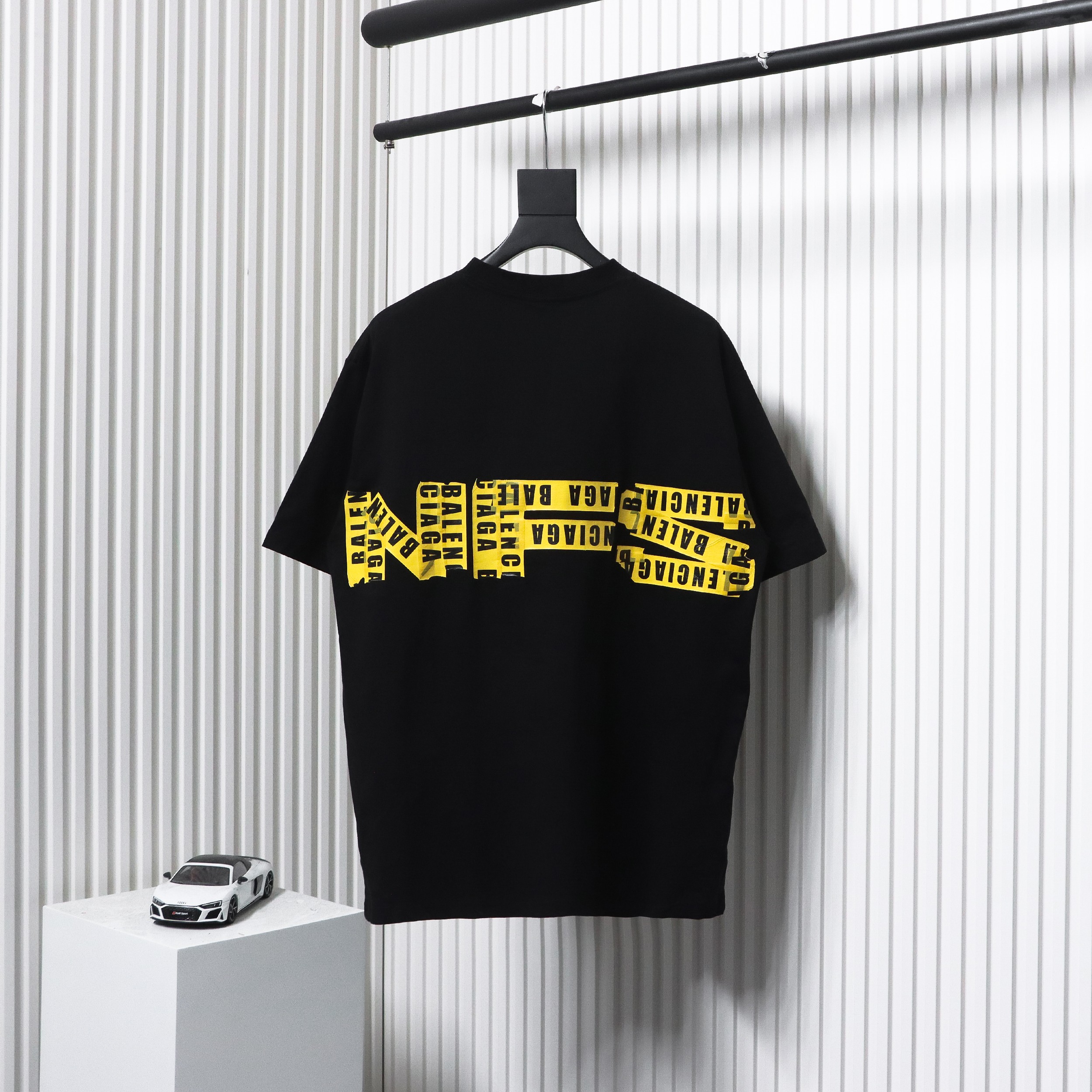 Balenciaga Gathering Print Back Tape Printed Short Sleeves Black