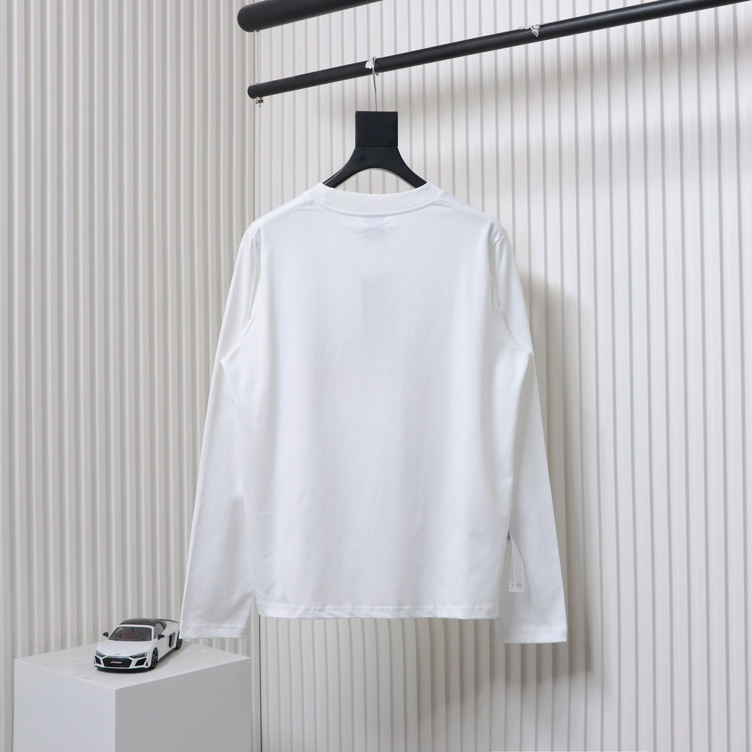 Balenciaga Joint Art Embroidered Long-Sleeved T-shirt White