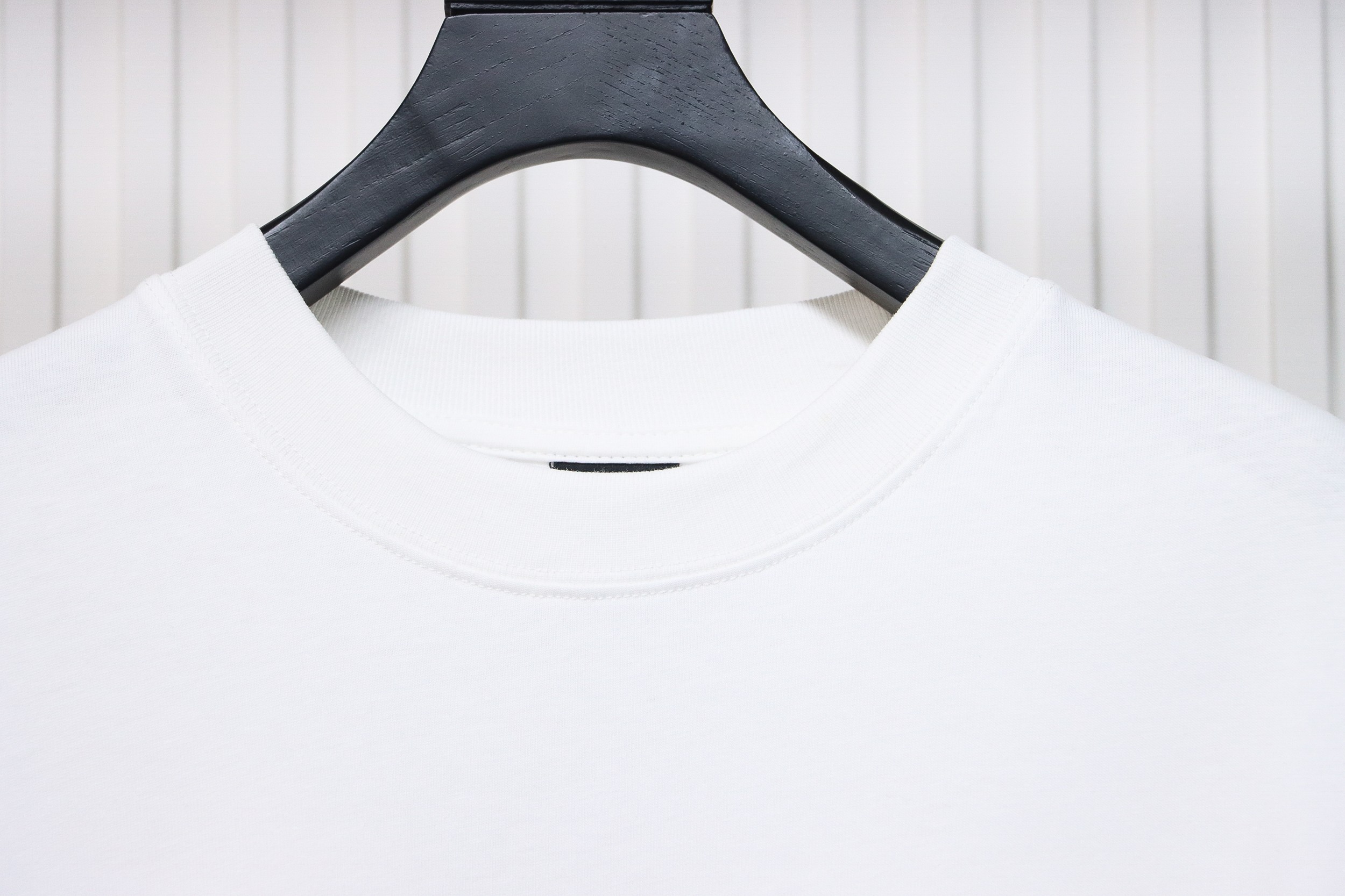 Balenciaga Joint Art Embroidered Long-Sleeved T-shirt White