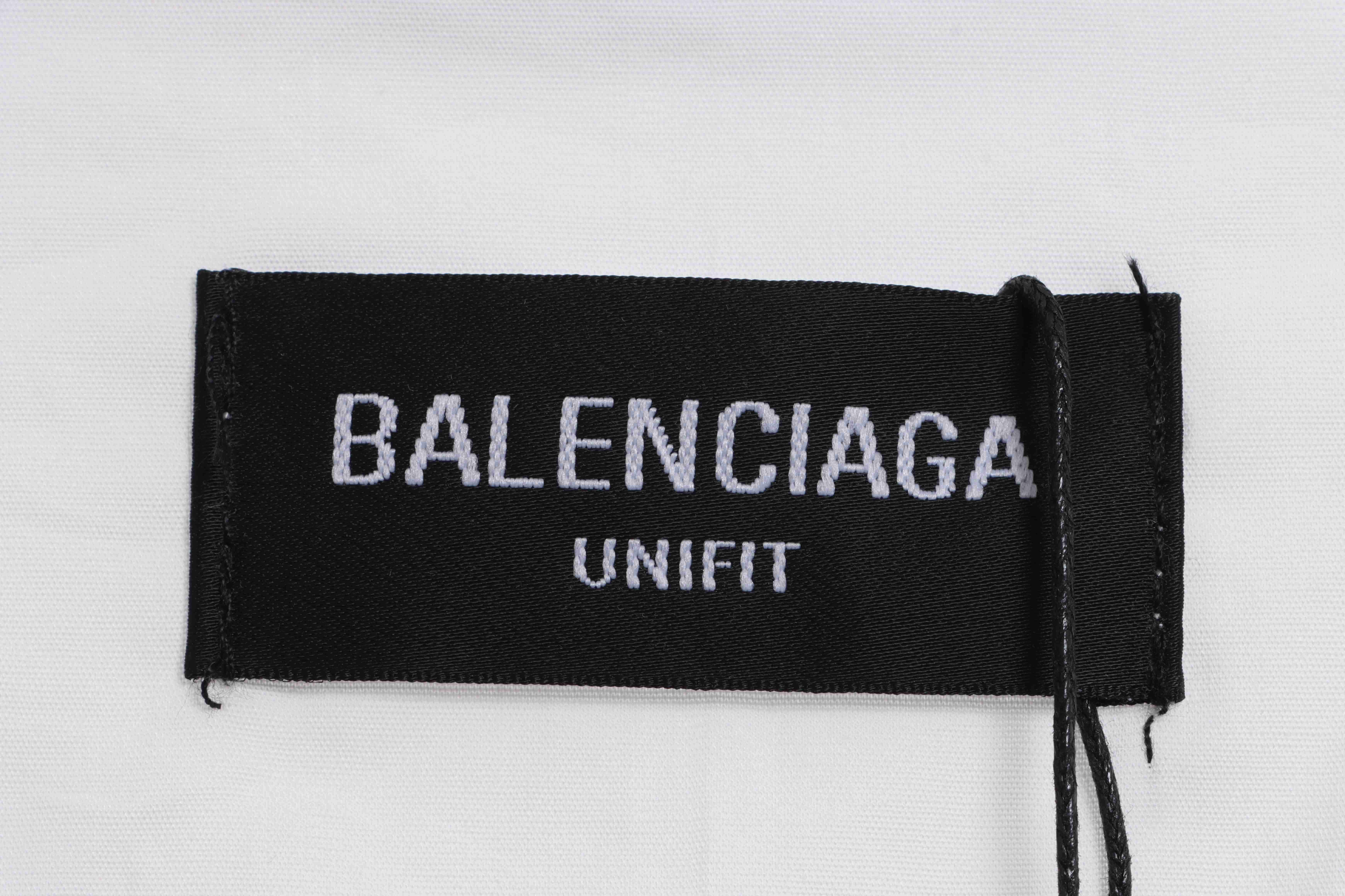 Balenciaga Reverse LOGO Embroidered Short-Sleeved Shirt (Special Offer)
