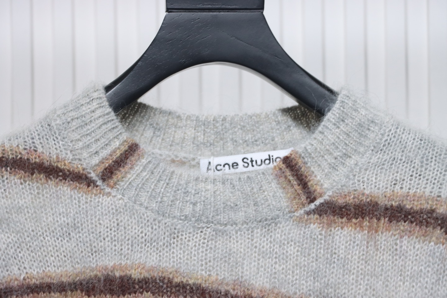 Acne Studios 24Fw Diagonal Striped Mohair Crew Neck Sweater