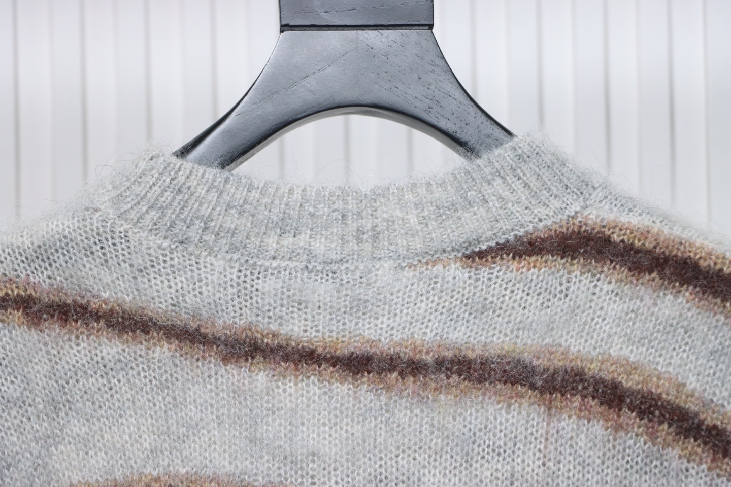 Acne Studios 24Fw Diagonal Striped Mohair Crew Neck Sweater