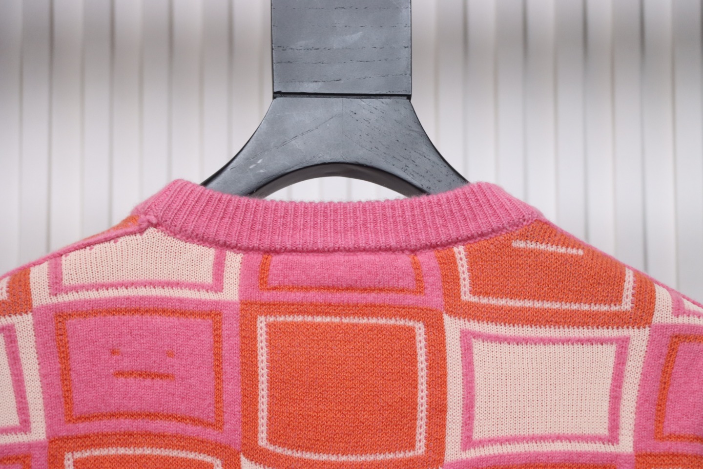 Acne Studios 24FW Square Smiley Face Crewneck Sweater Pink