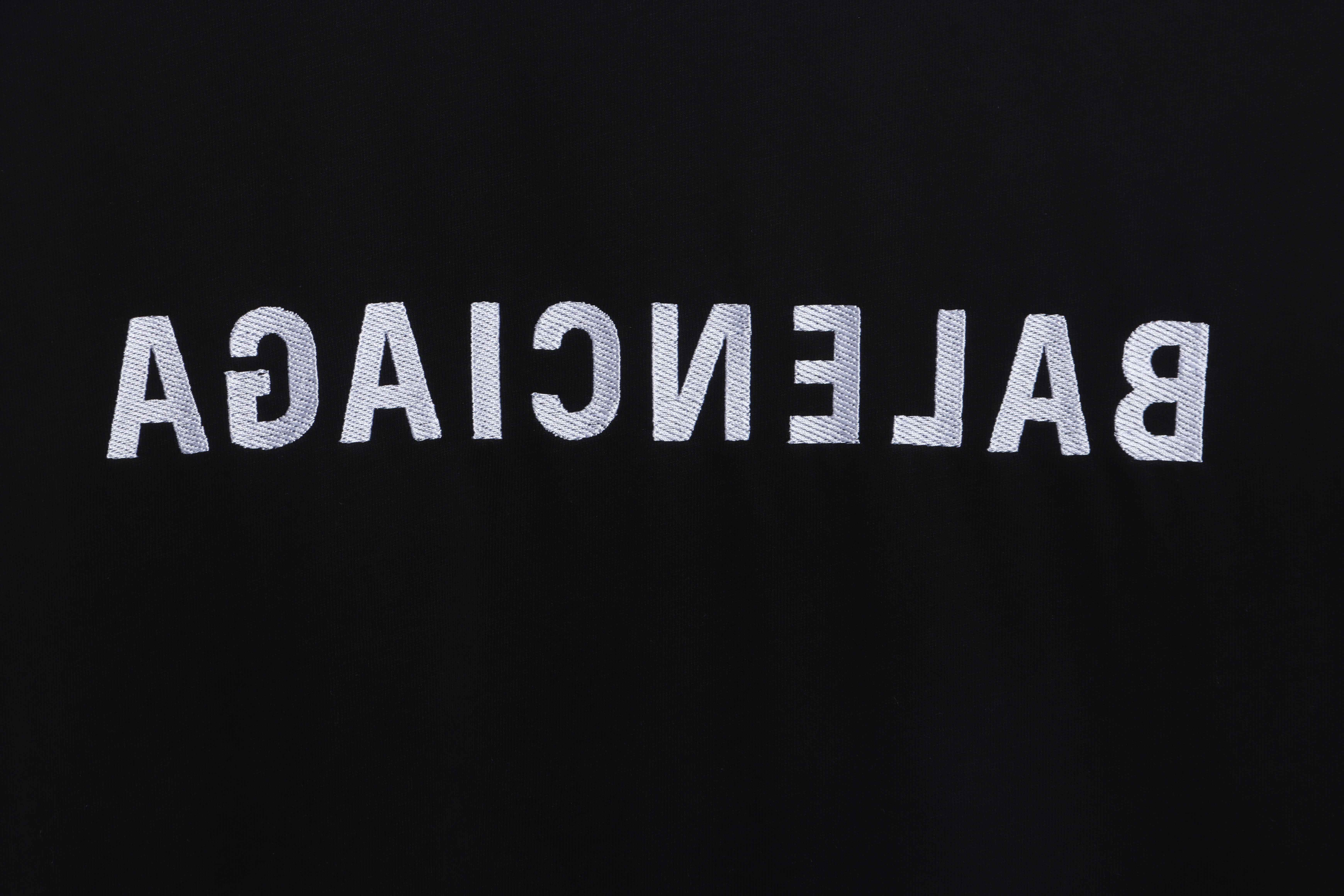 Balenciaga Embroidered Lettering Distressed Short Sleeves Black