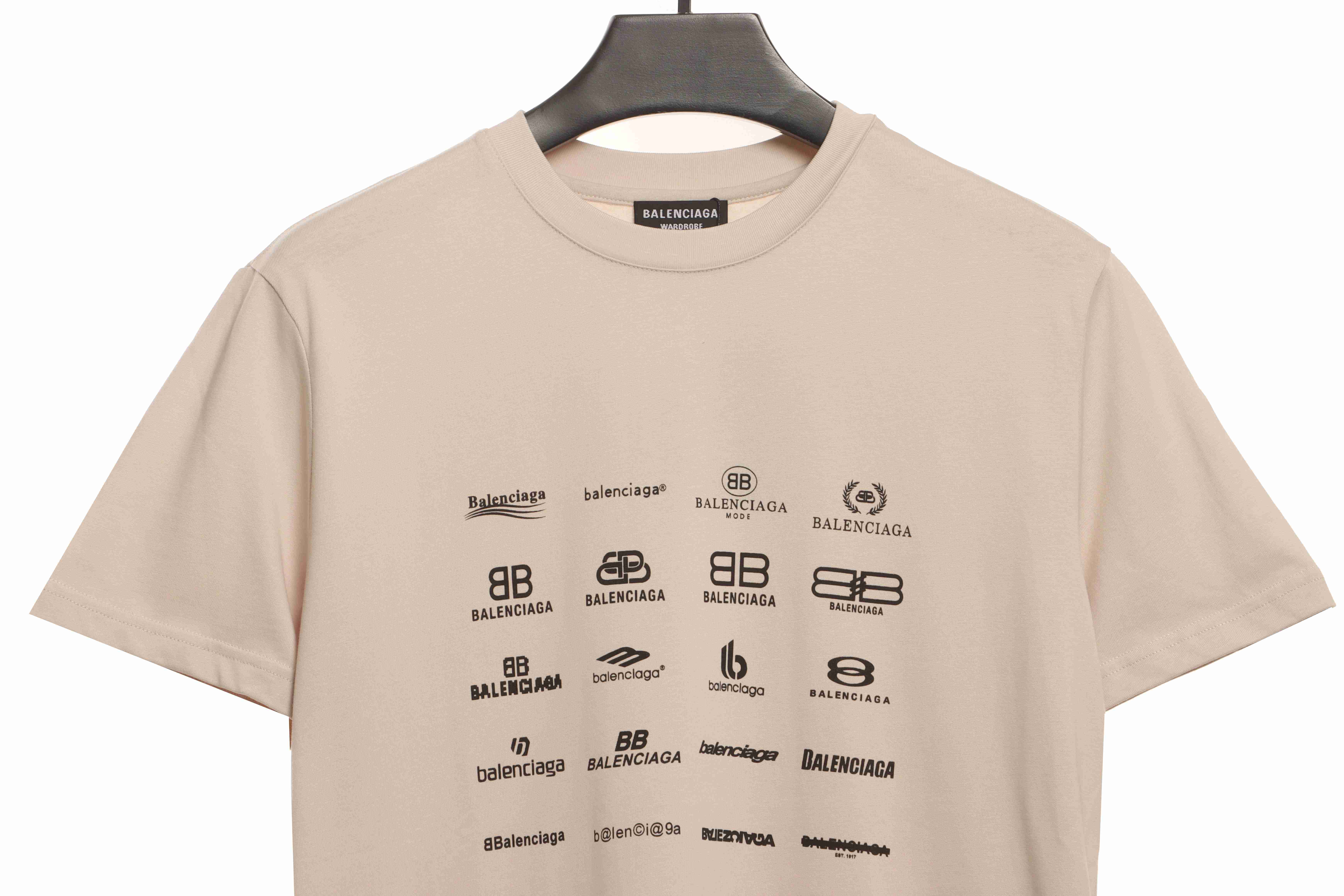 Balenciaga Manchu Classic Logo Short-Sleeved Khaki