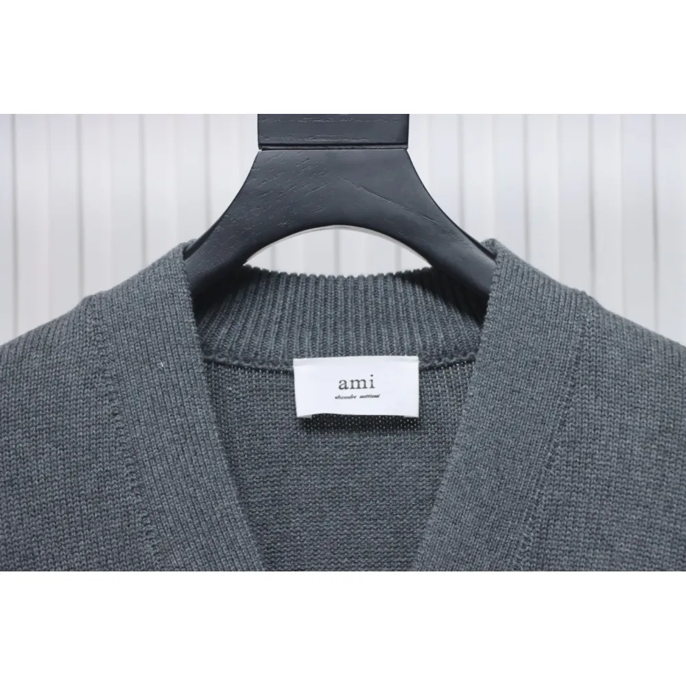 AMI Paris 21FW Heart Embroidered Cardigan Sweater Grey