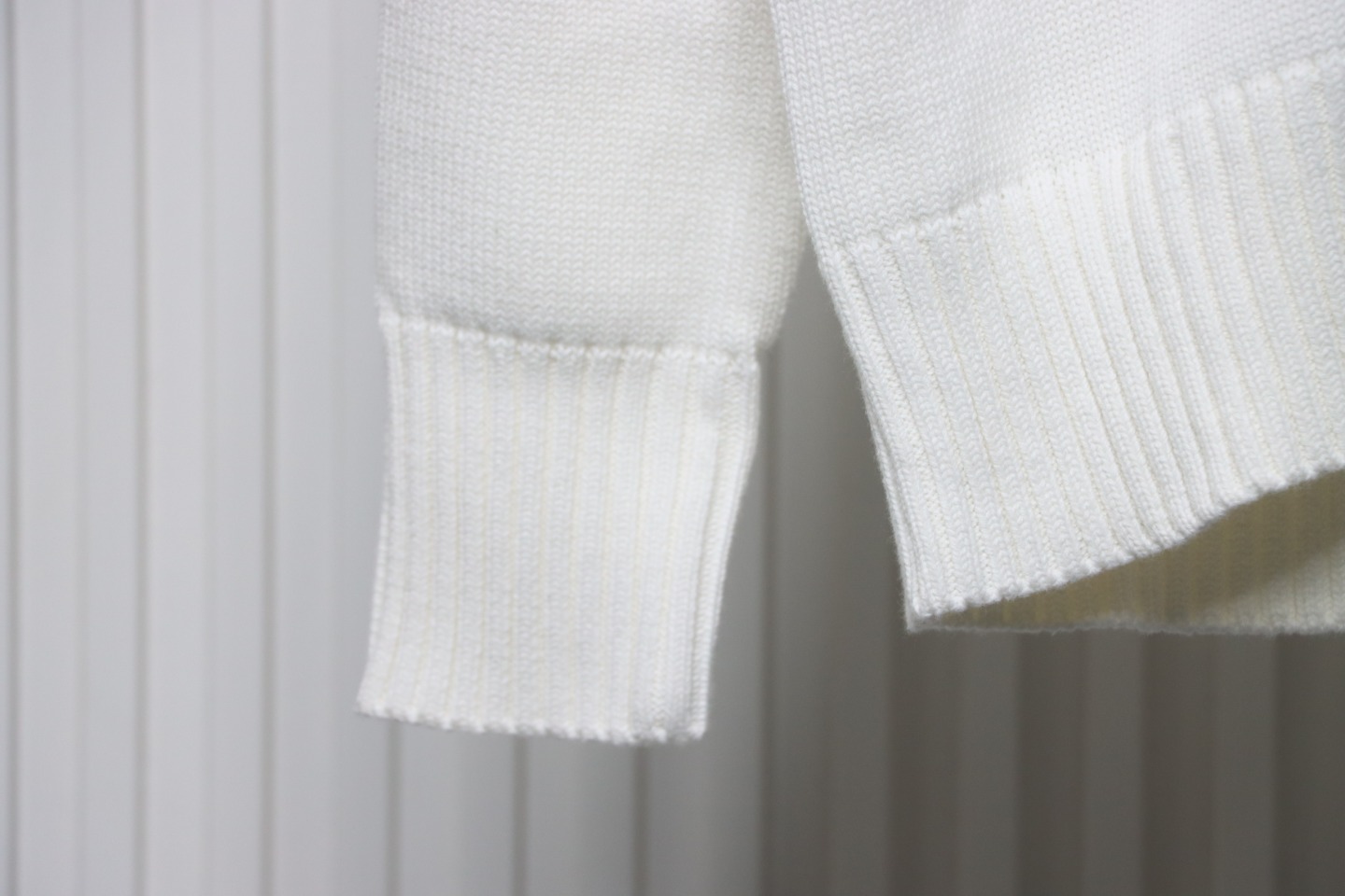 AMI Paris 21FW Heart Embroidered Cardigan Sweater White