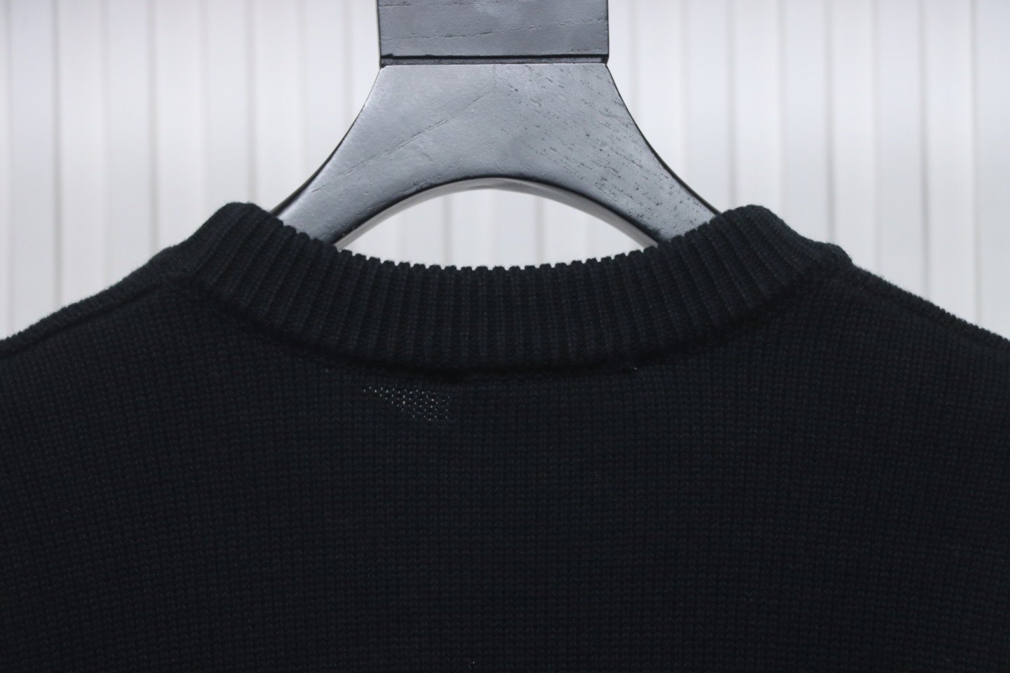 AMI Paris 21FW Heart Embroidery Crewneck Sweater Black