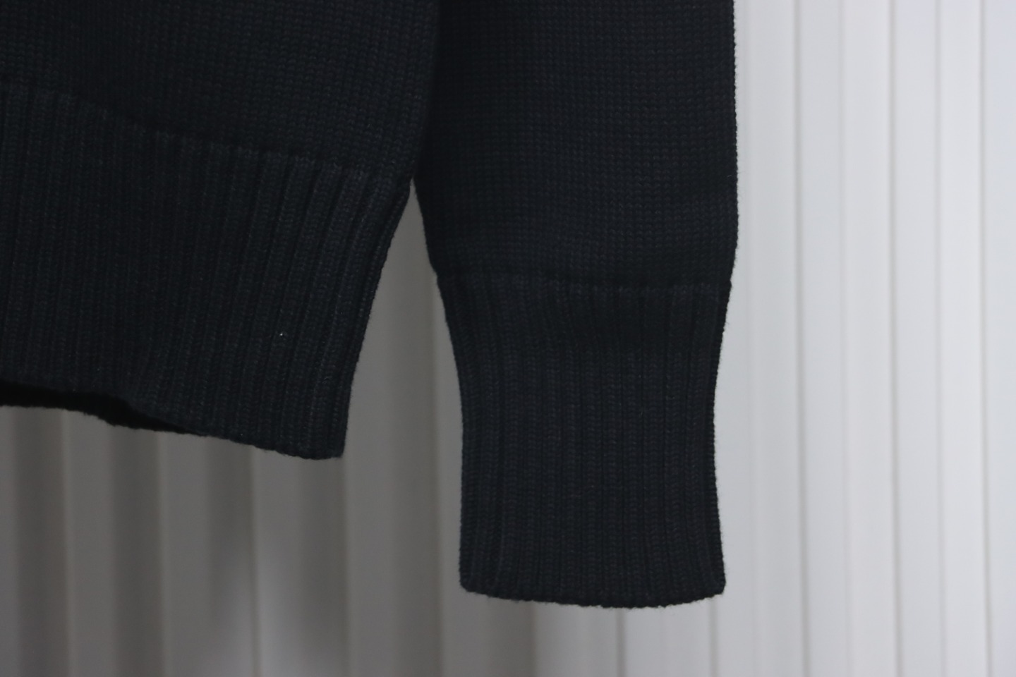 AMI Paris 21FW Heart Embroidery Crewneck Sweater Black