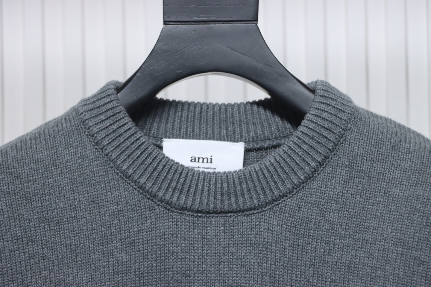 AMI Paris 21FW Heart Embroidery Crewneck Sweater Grey