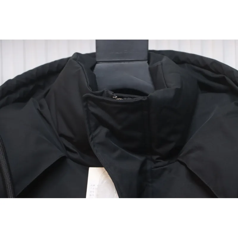 AMI Paris 23FW Heart Shape Short Down Jacket Correct Version Black