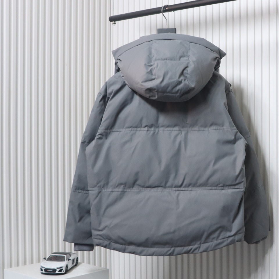 AMI Paris 23FW Heart Shape Short Down Jacket Correct Version Grey