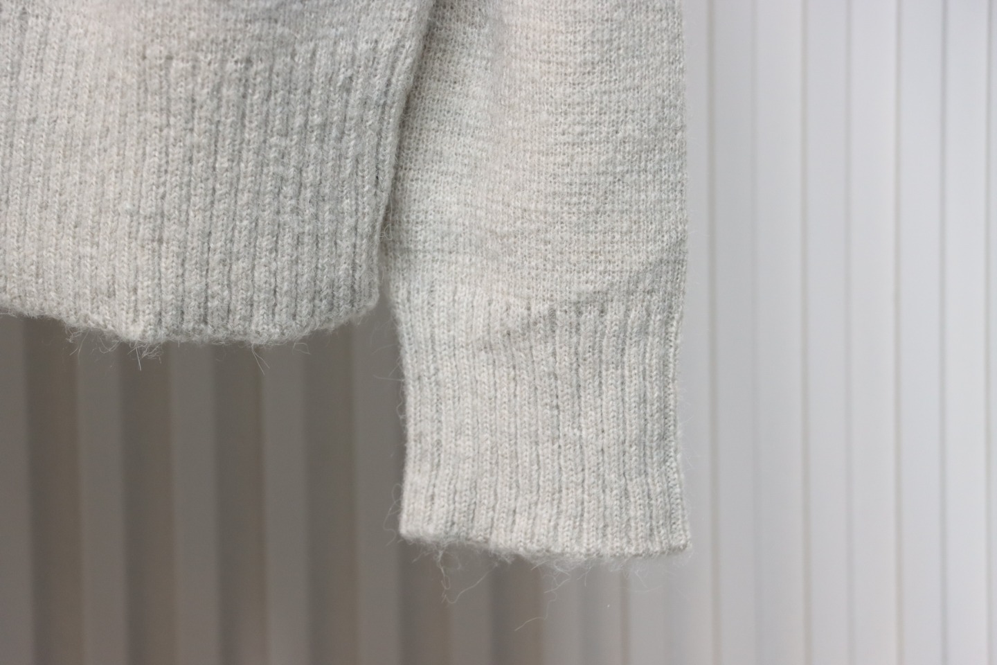 AMI Paris 24FW Cloud Mohair Cardigan Beige