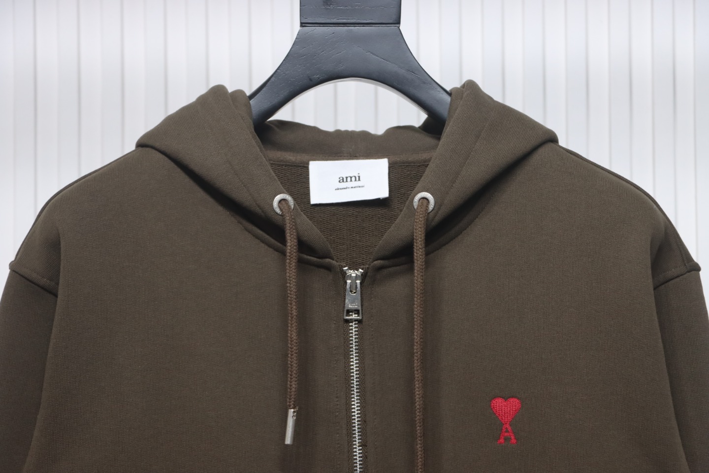 AMI Paris 24Fw Small Heart Logo Embroidered Hooded Jacket Dark Brown
