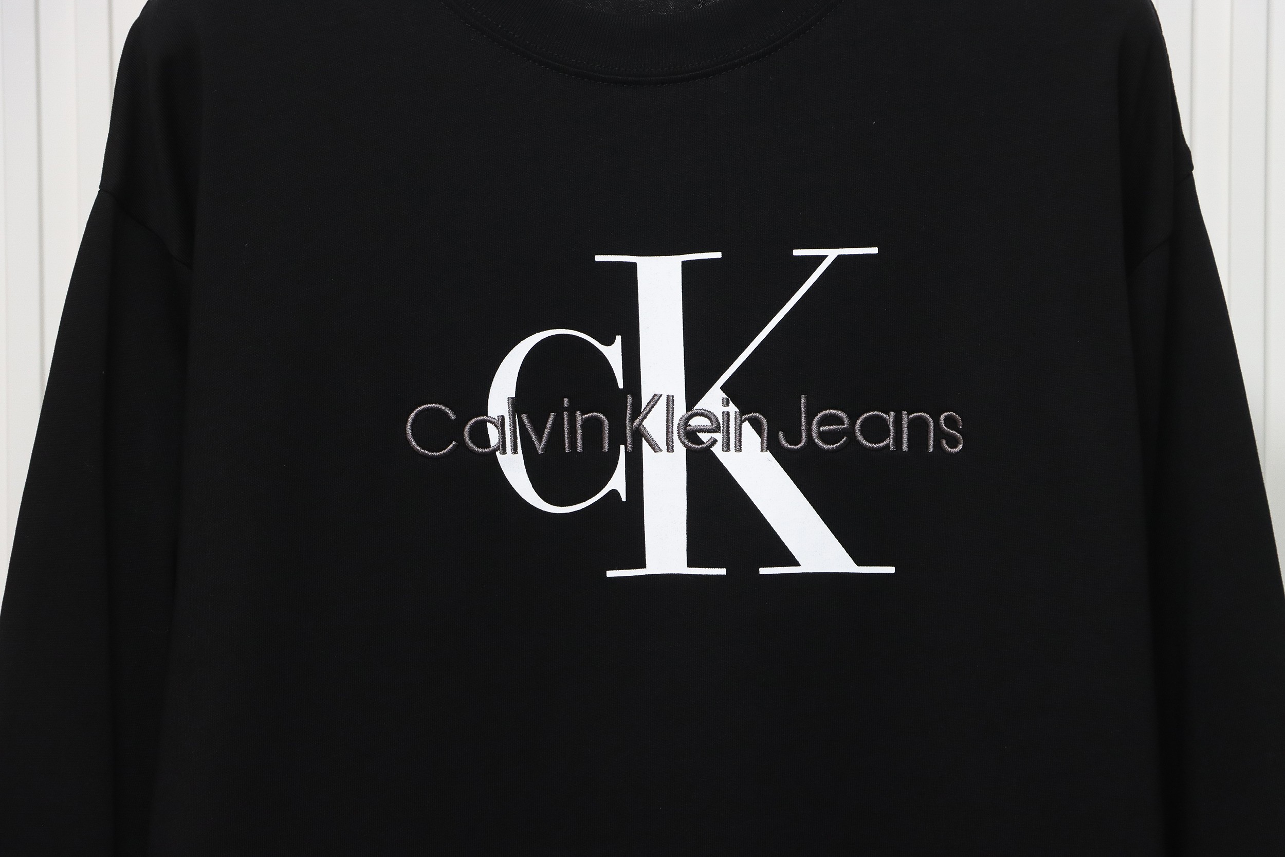 Calvin Klein Basic Casual Round Neck Long Sleeve Black