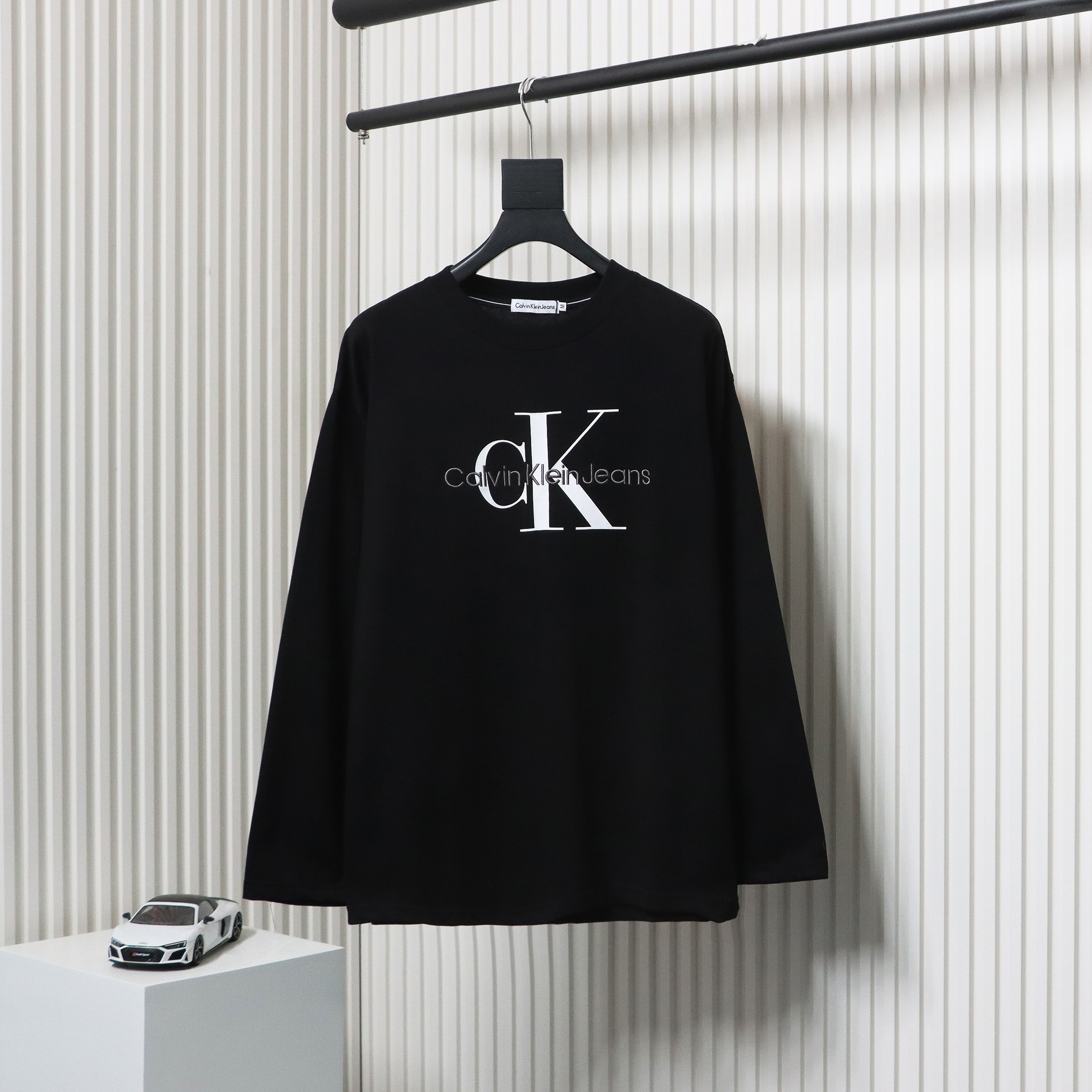 Calvin Klein Basic Casual Round Neck Long Sleeve Black