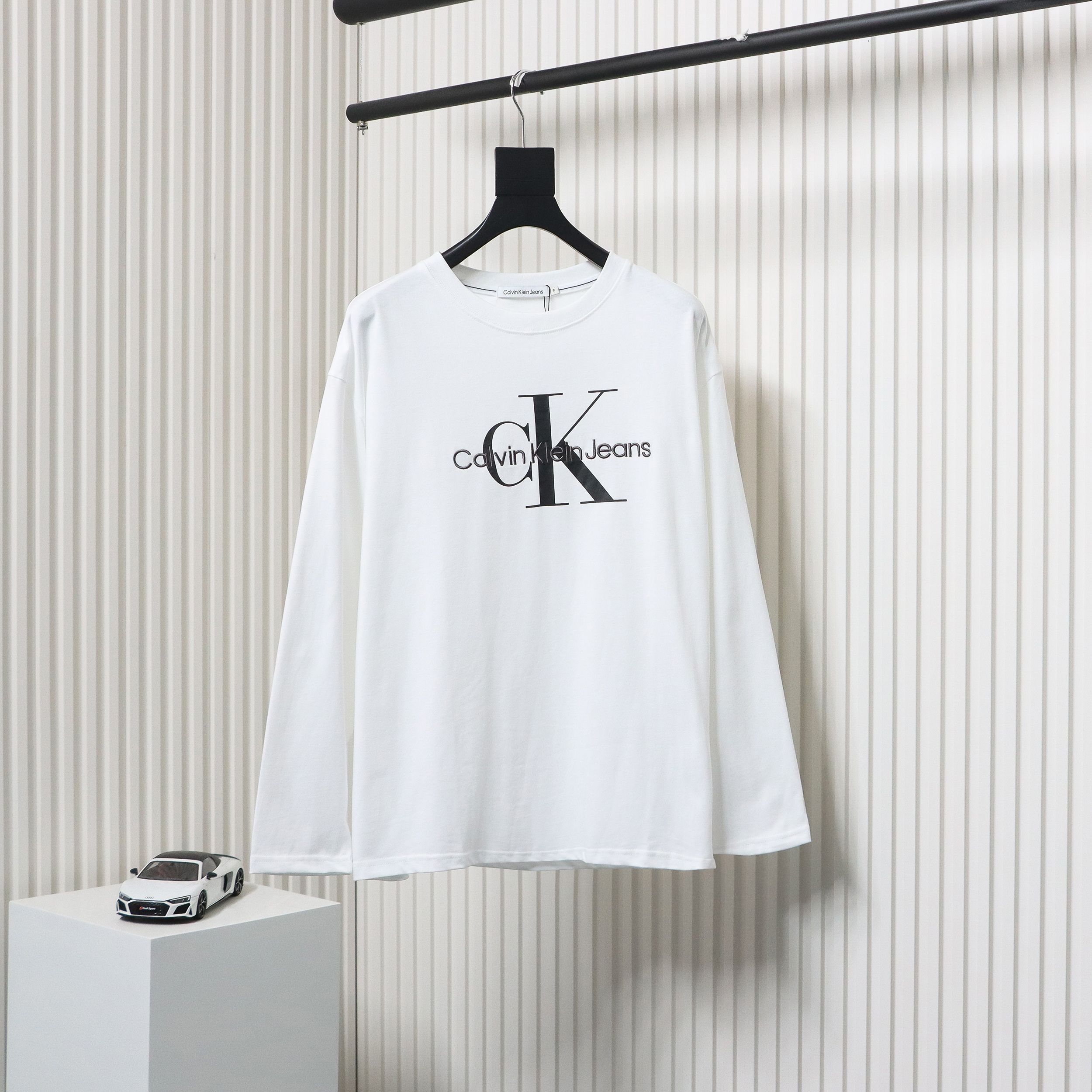 Calvin Klein Basic Casual Round Neck Long Sleeve White