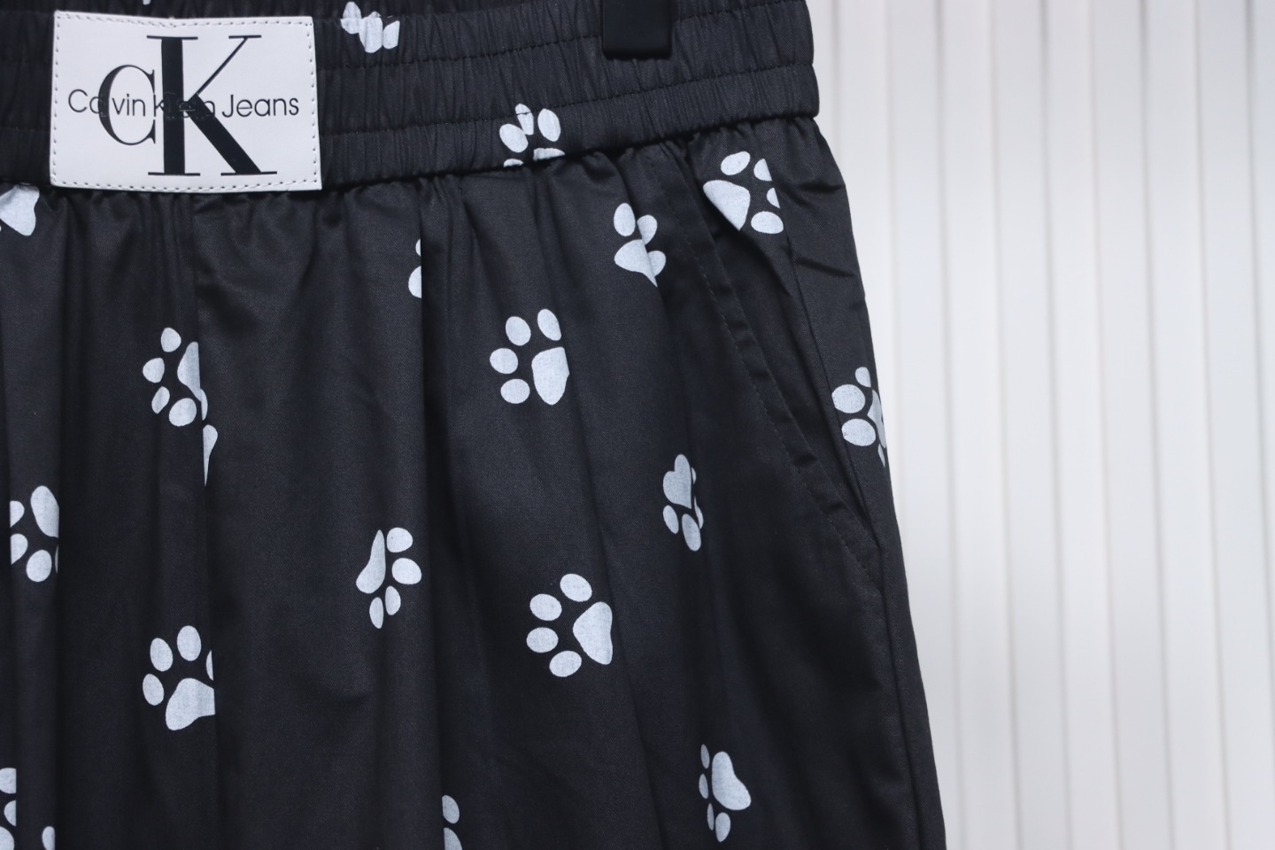 Calvin Klein Cat Print Wide-Leg Trousers Black