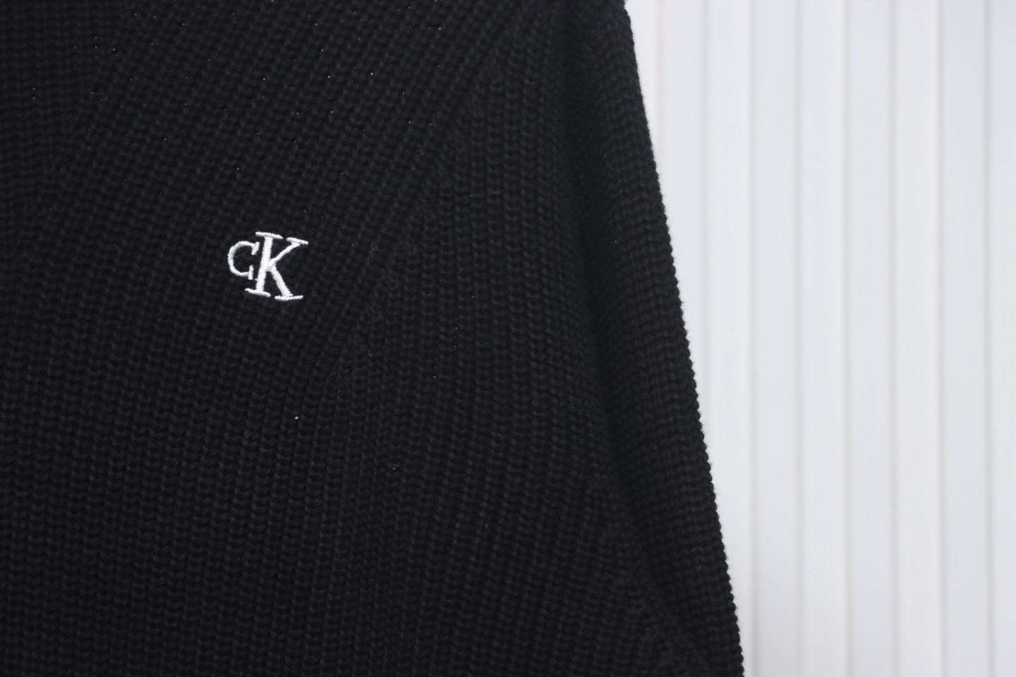 Calvin Klein CK Logo Embroidered Knitted Zip-Up Jacket Black