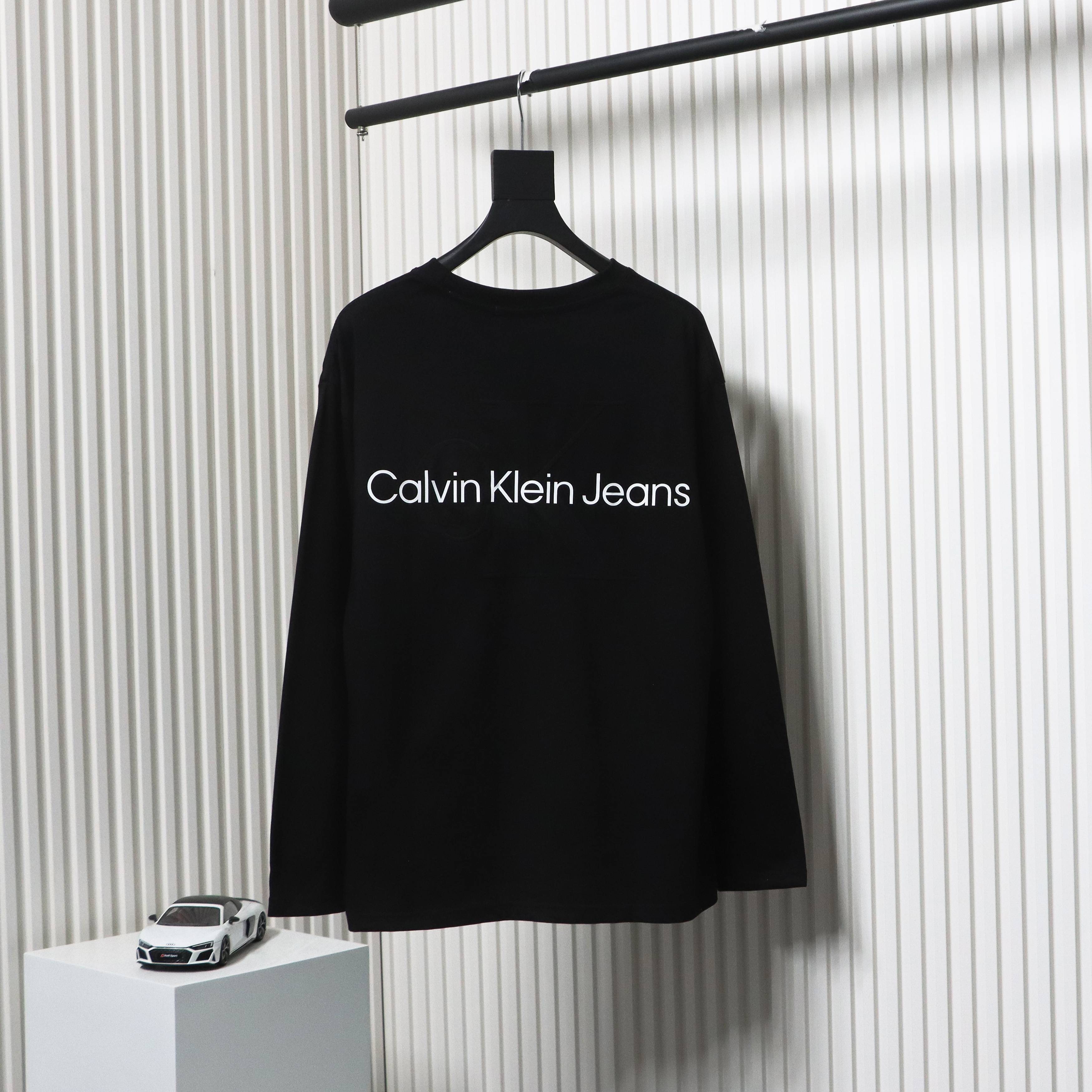 Calvin Klein Small Logo Basic Round Neck Long Sleeve Black