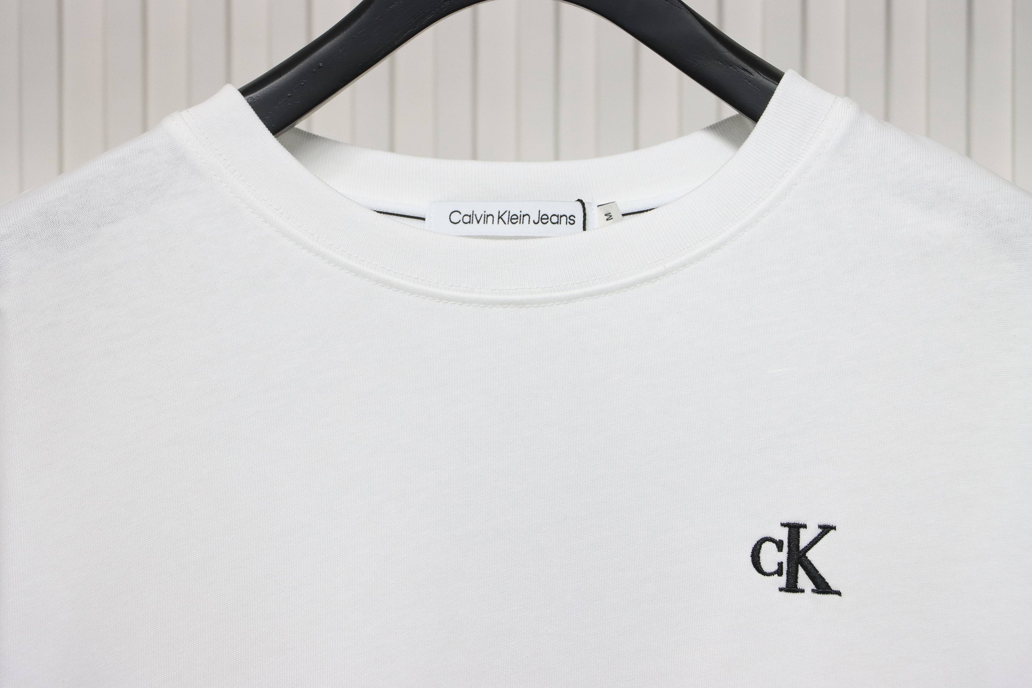 Calvin Klein Small Logo Basic Round Neck Long Sleeve White