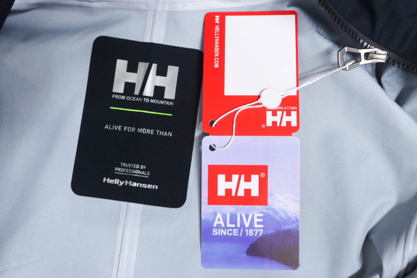 Helly Hansen HH Outdoor Mountaineering Cold And Windproof H2 Hard Shell Jacket Black