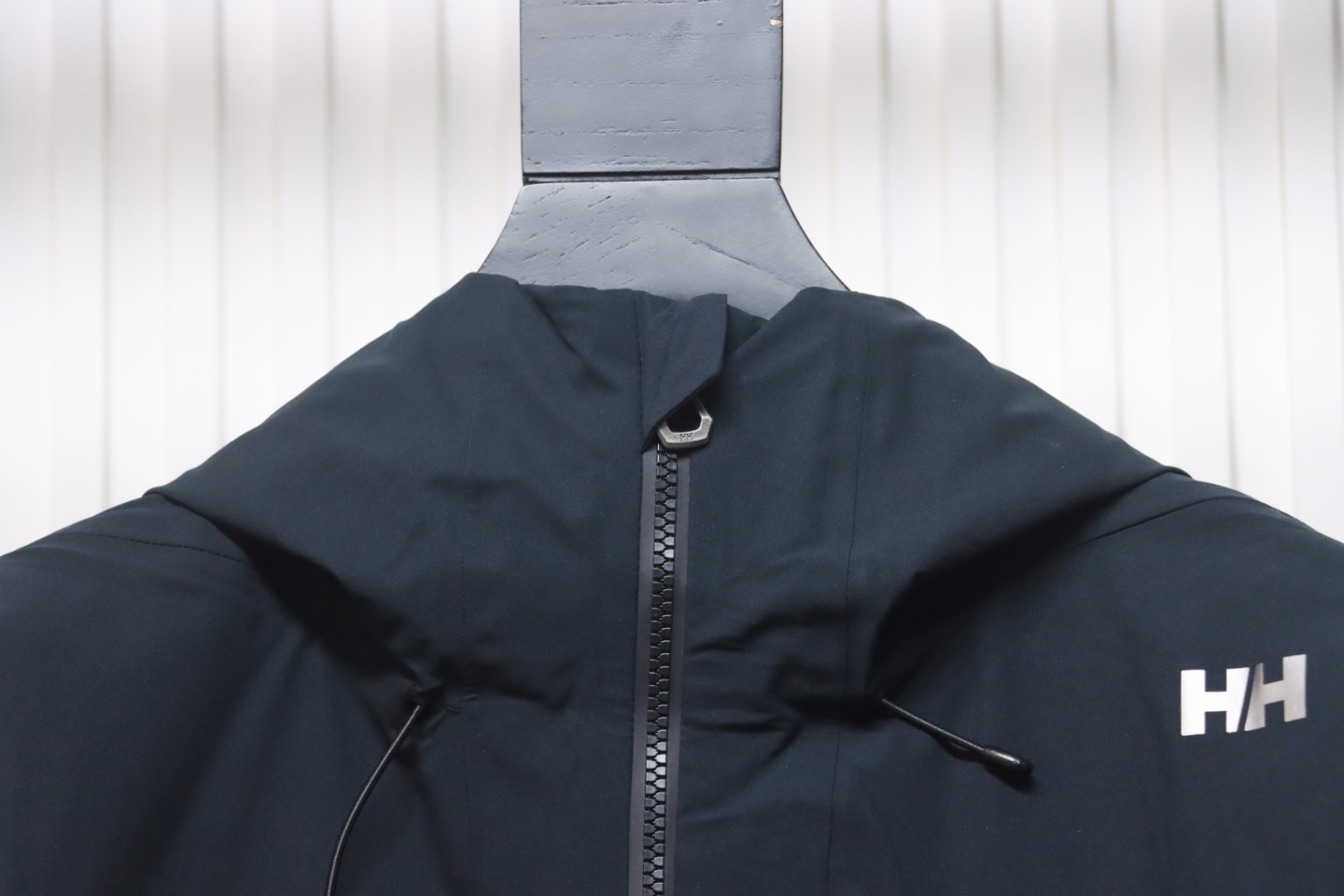 Helly Hansen HH Outdoor Mountaineering Cold And Windproof H2 Hard Shell Jacket Black