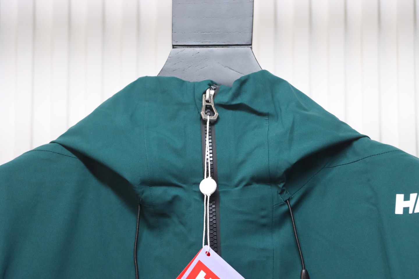 Helly Hansen HH Outdoor Mountaineering Cold And Windproof H2 Hard Shell Jacket Green