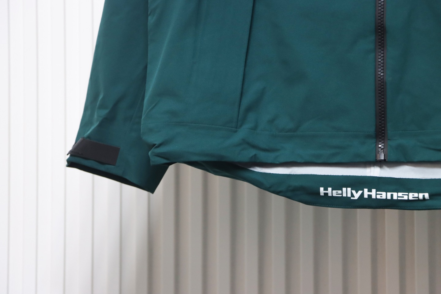 Helly Hansen HH Outdoor Mountaineering Cold And Windproof H2 Hard Shell Jacket Green