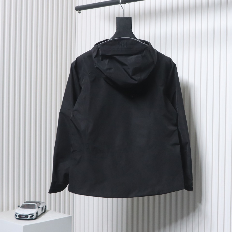 Helly Hansen New Odin Hard Shell Outdoor Hooded Jacket Black