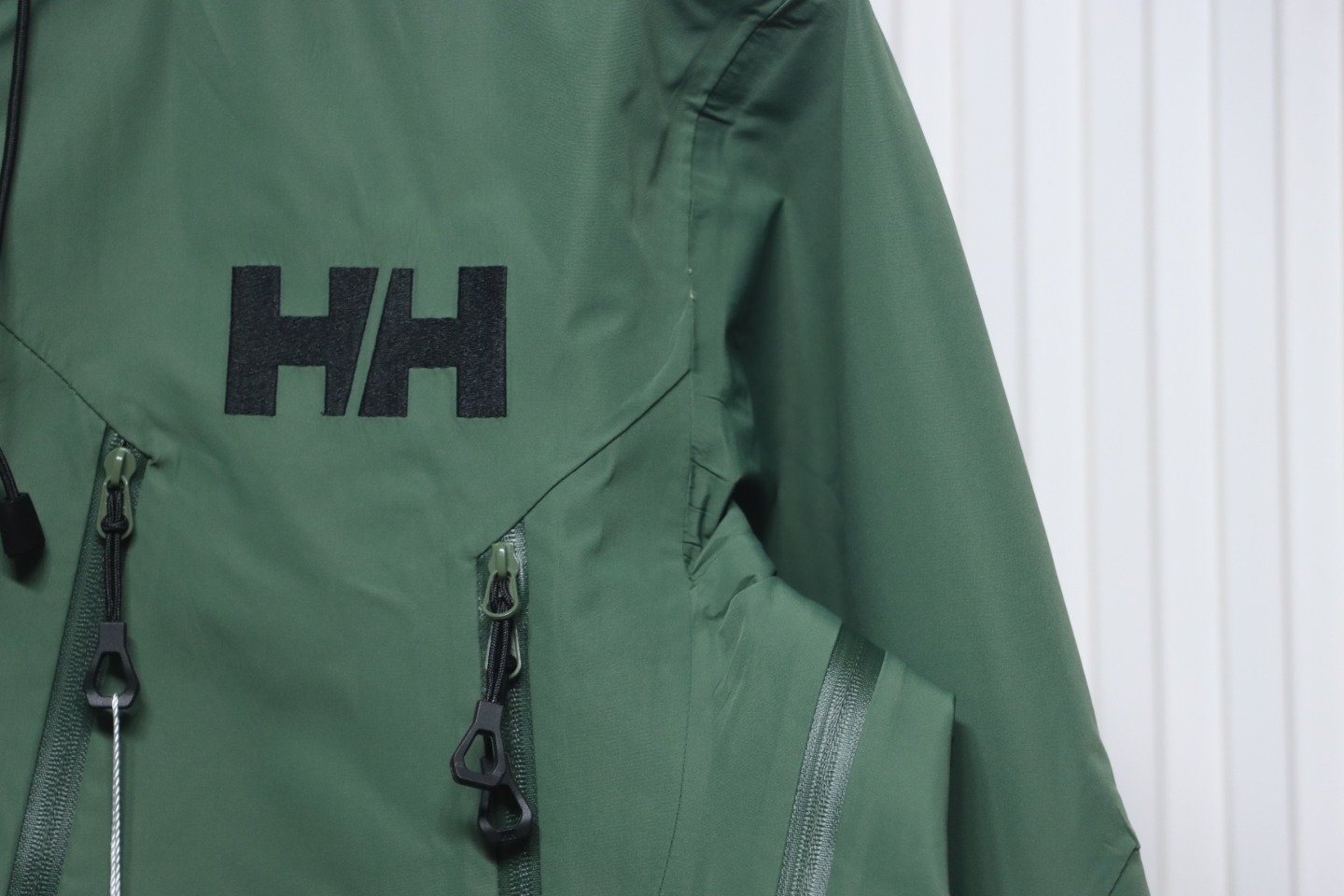 Helly Hansen New Odin Hard Shell Outdoor Hooded Jacket Green