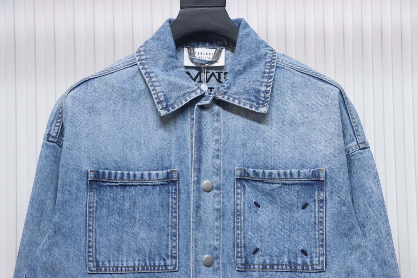 Maison Margiela 24Fw Corner Stitching Back Inverted Lettering Denim Jacket