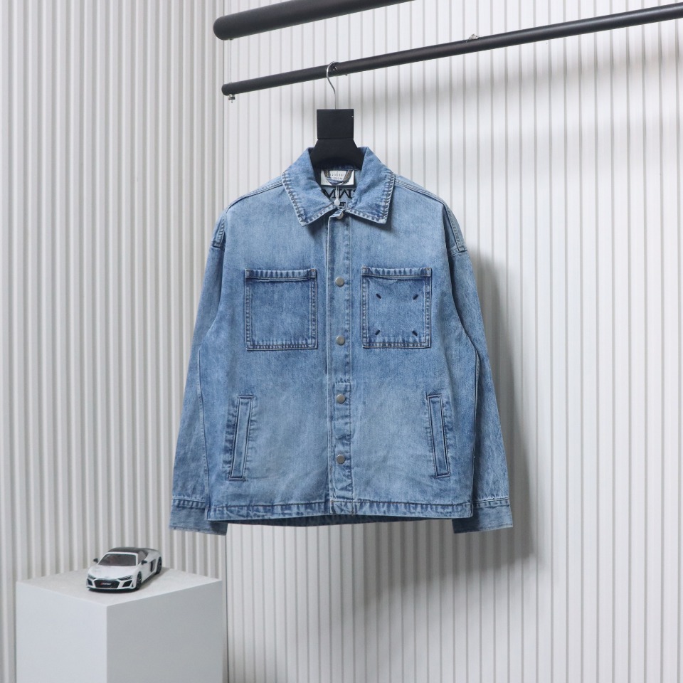 Maison Margiela 24Fw Corner Stitching Back Inverted Lettering Denim Jacket