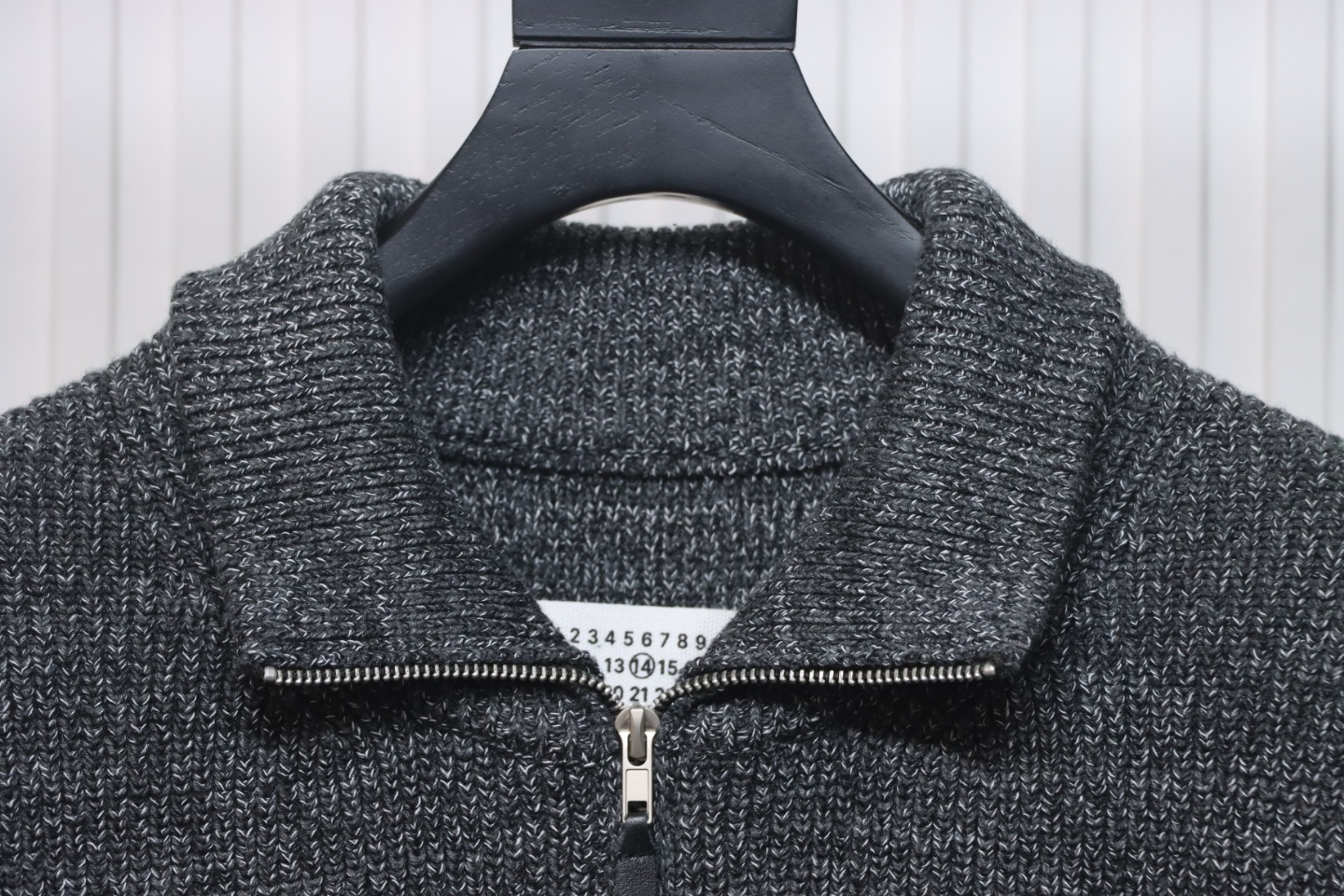 Maison Margiela 23Fw Back Four Corner Seam Leather Zipper Cardigan Sweater