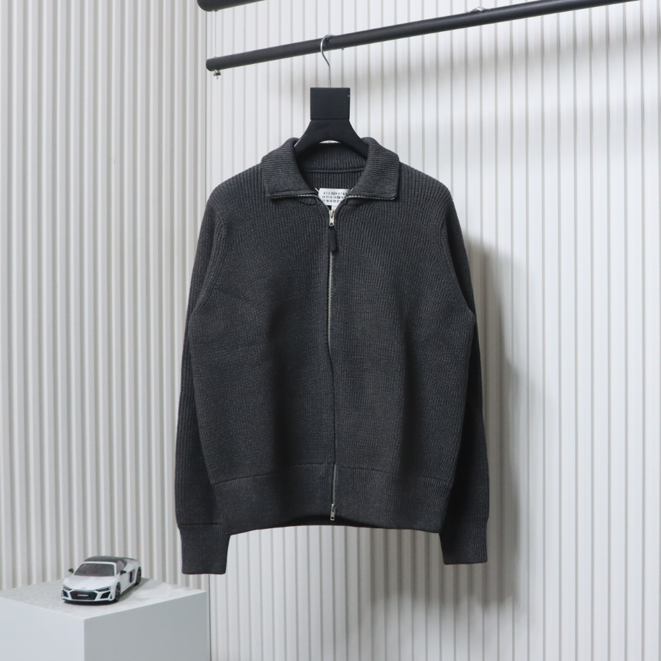 Maison Margiela 23Fw Corner Seam Leather Zipper Cardigan Sweater Grey