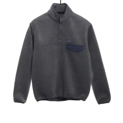 Patagonia Contrast Color Pocket Fleece Grey Purple 01