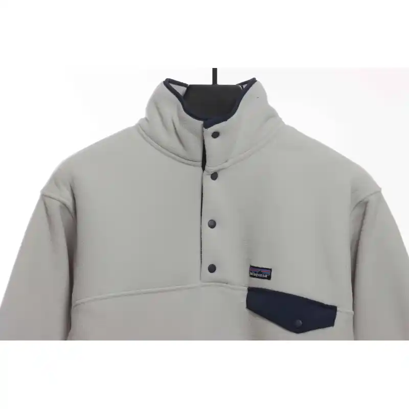 Patagonia Contrast Color Pocket Fleece White