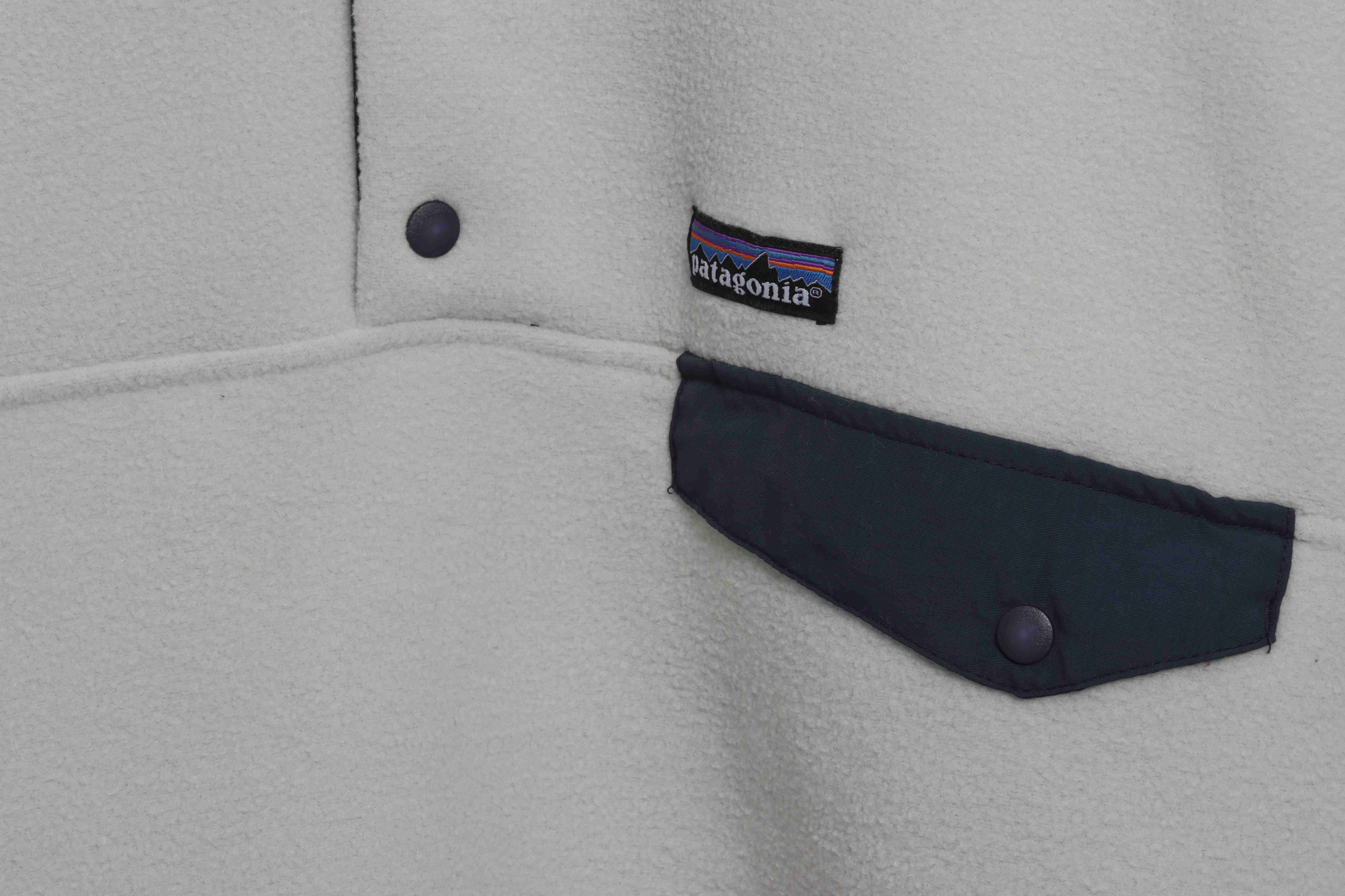Patagonia Contrast Color Pocket Fleece White