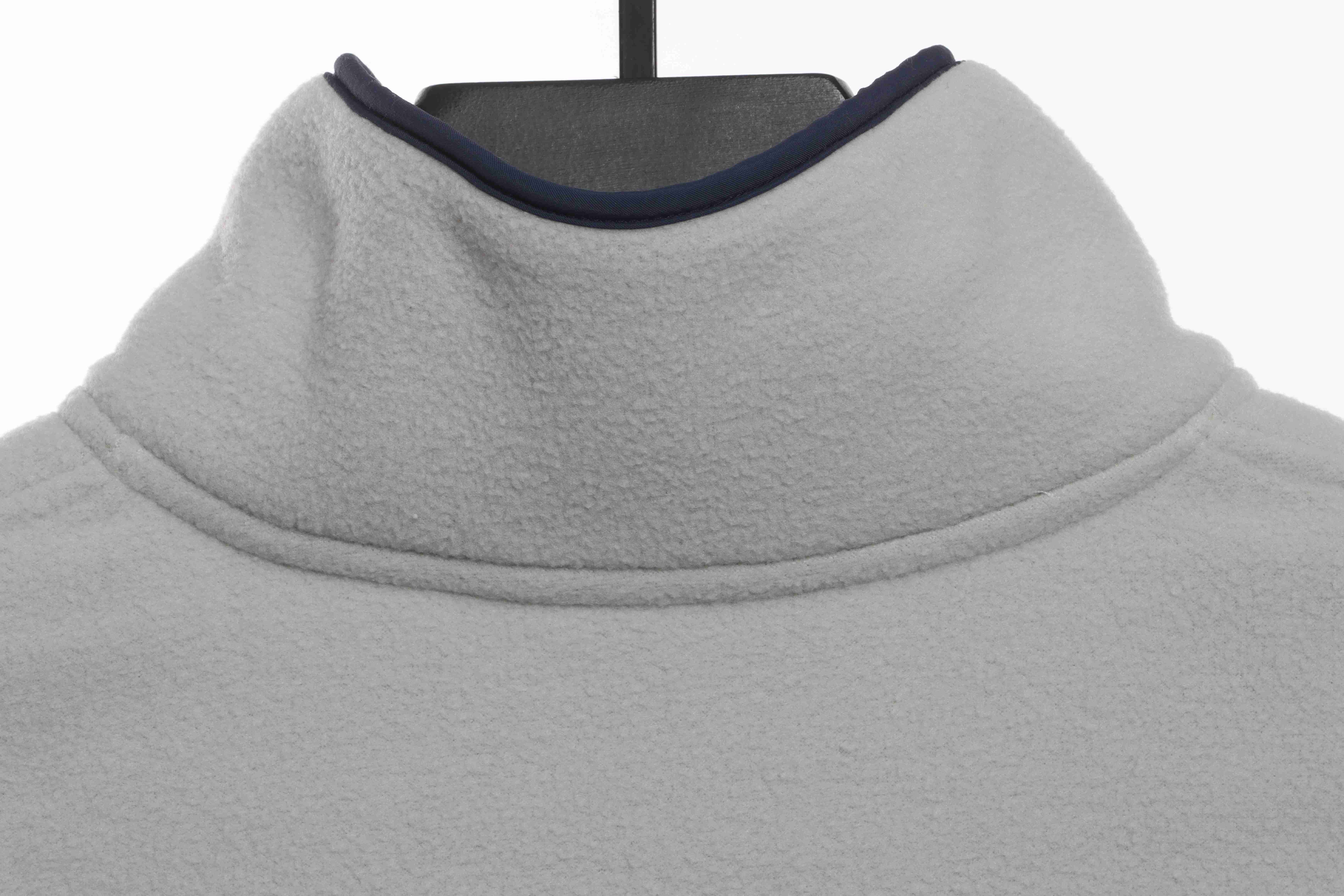 Patagonia Contrast Color Pocket Fleece White