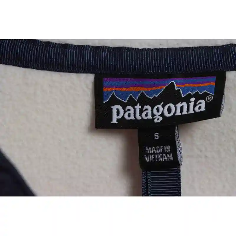 Patagonia Contrast Color Pocket Fleece White