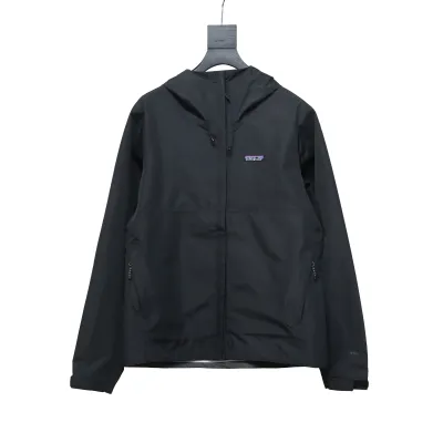 Patagonia Basics Logo Jacket Zip-Up Jacket Black 01