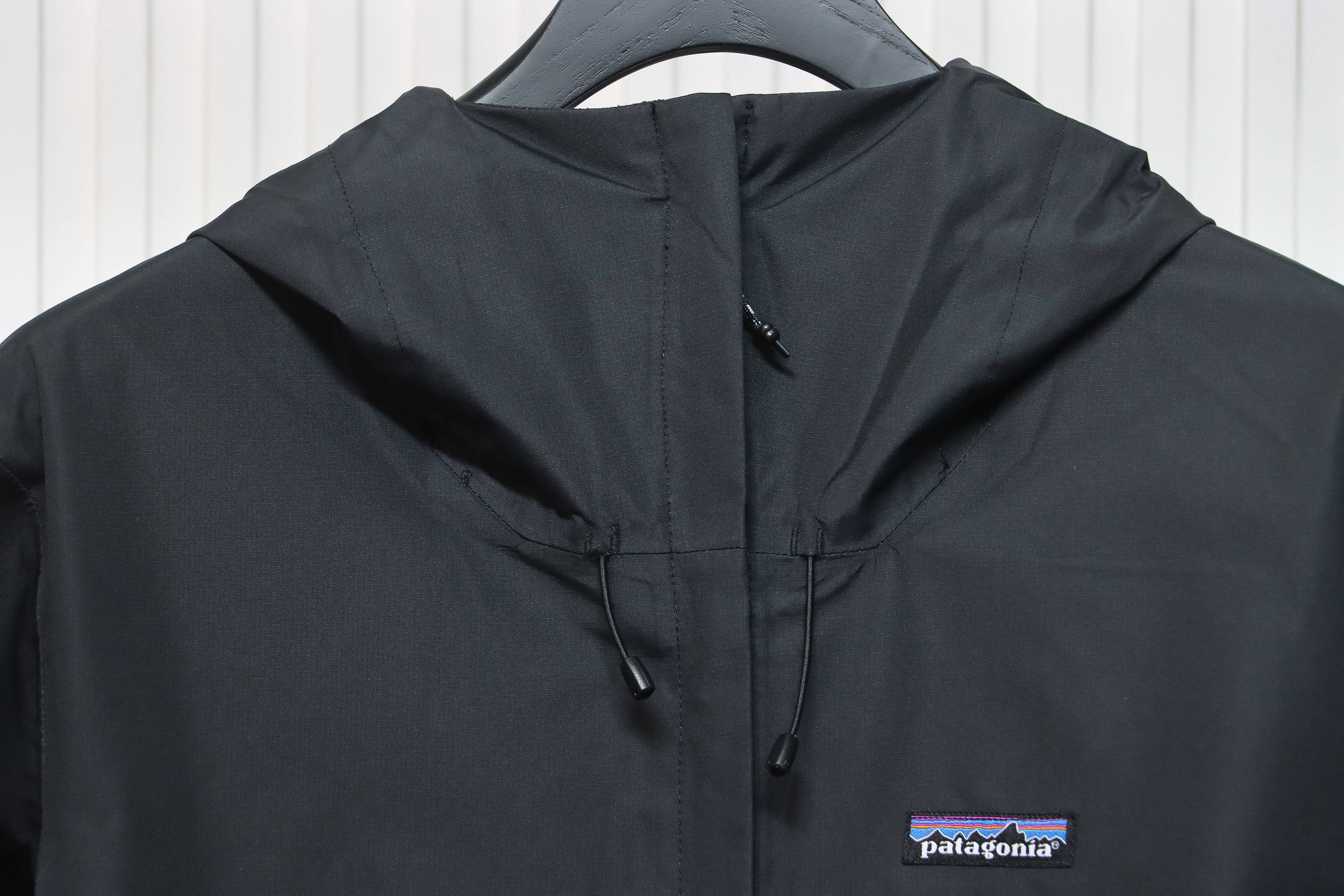 Patagonia Basics Logo Jacket Zip-Up Jacket Black