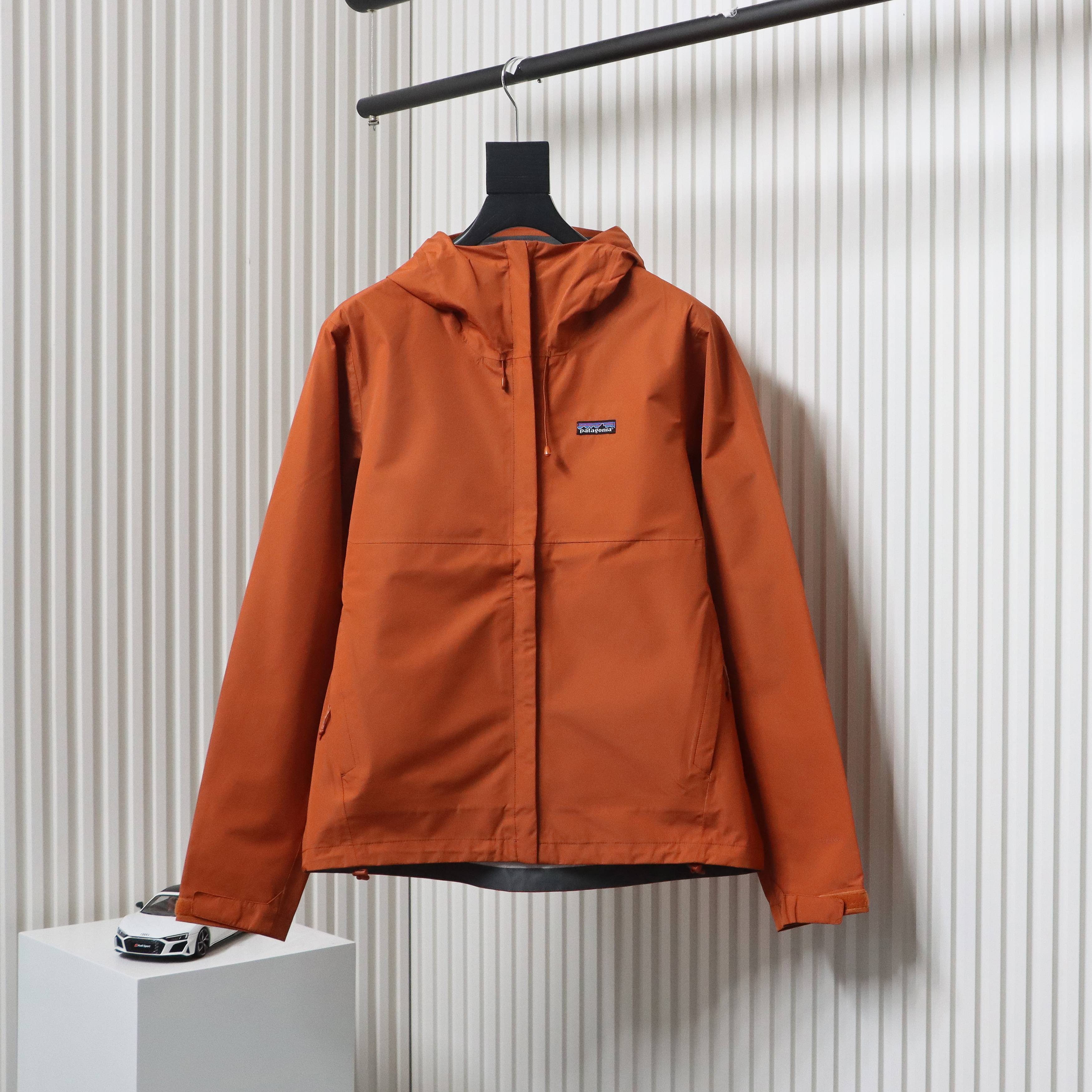 Patagonia Basics Logo Jacket Zip-Up Jacket Orange
