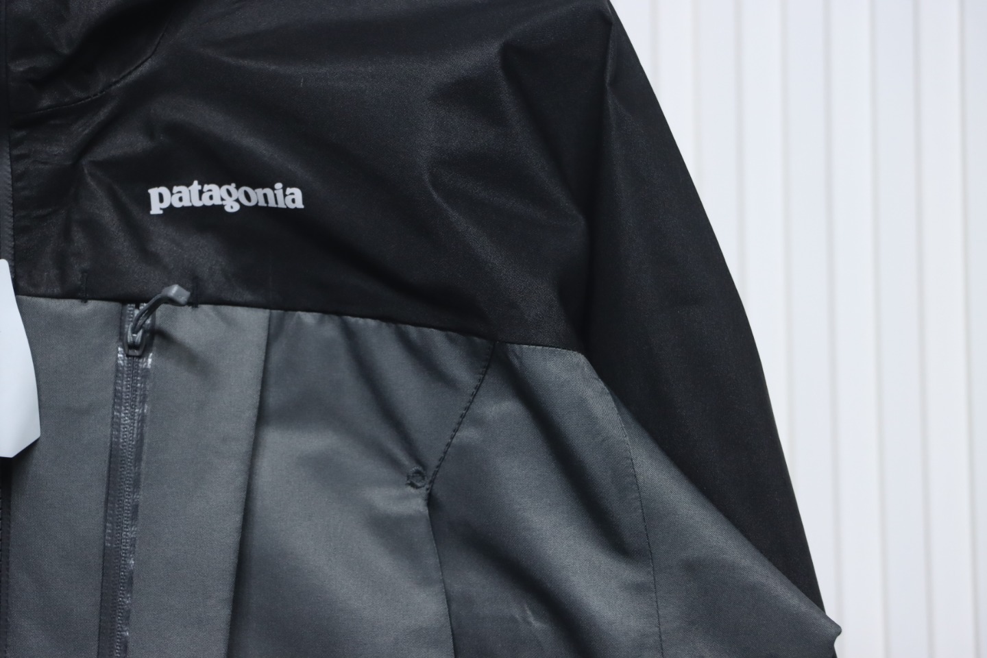 Patagonia Shark Mountain Logo Fully Rubberized Jacket Black