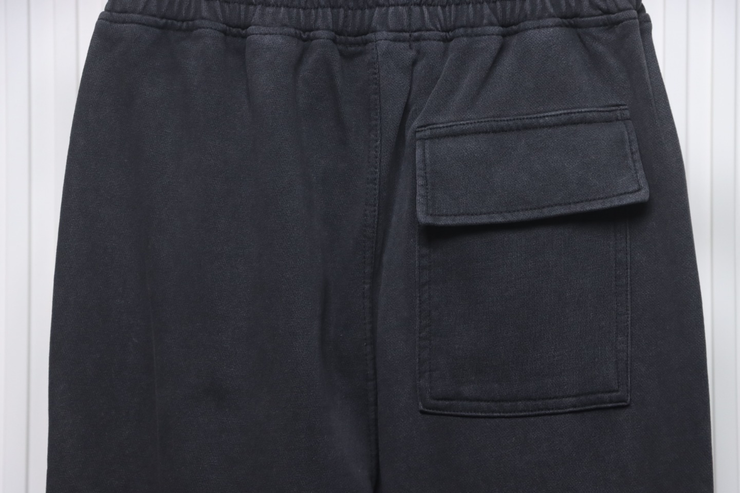 Represent 21fw Basic Washed Distressed Drawstring Pants