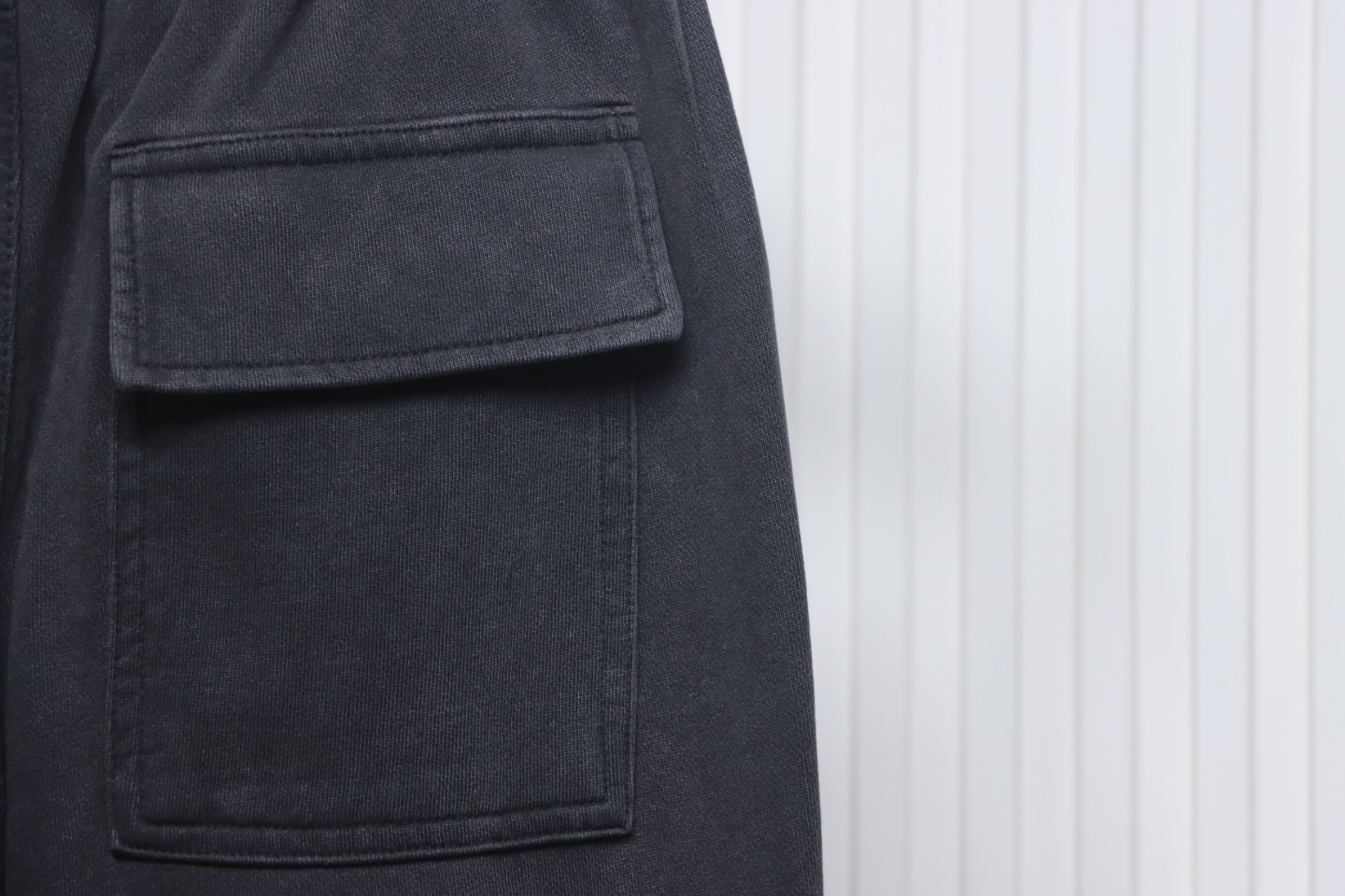 Represent 21fw Basic Washed Distressed Drawstring Pants