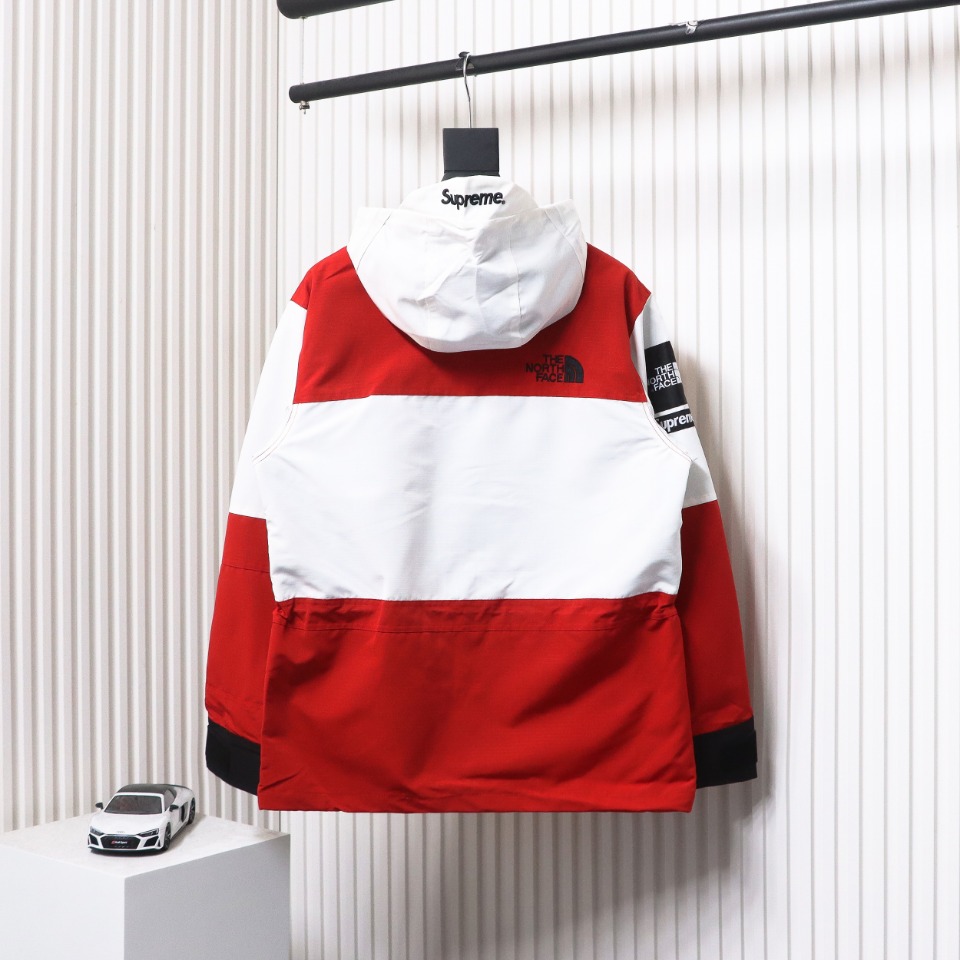 Supreme x The North Face 18Fw SUP Outdoor Color Matching Jacket White Red