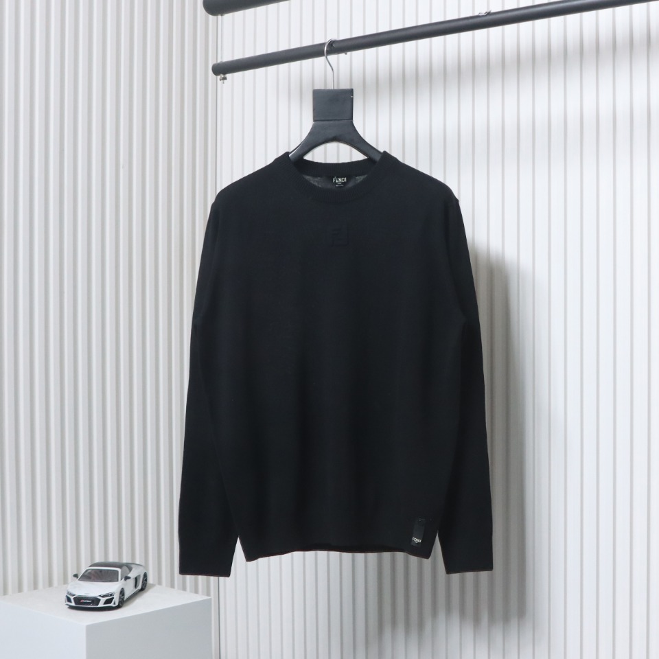 Fendi Embossed FF Knitted Crew Neck Sweater